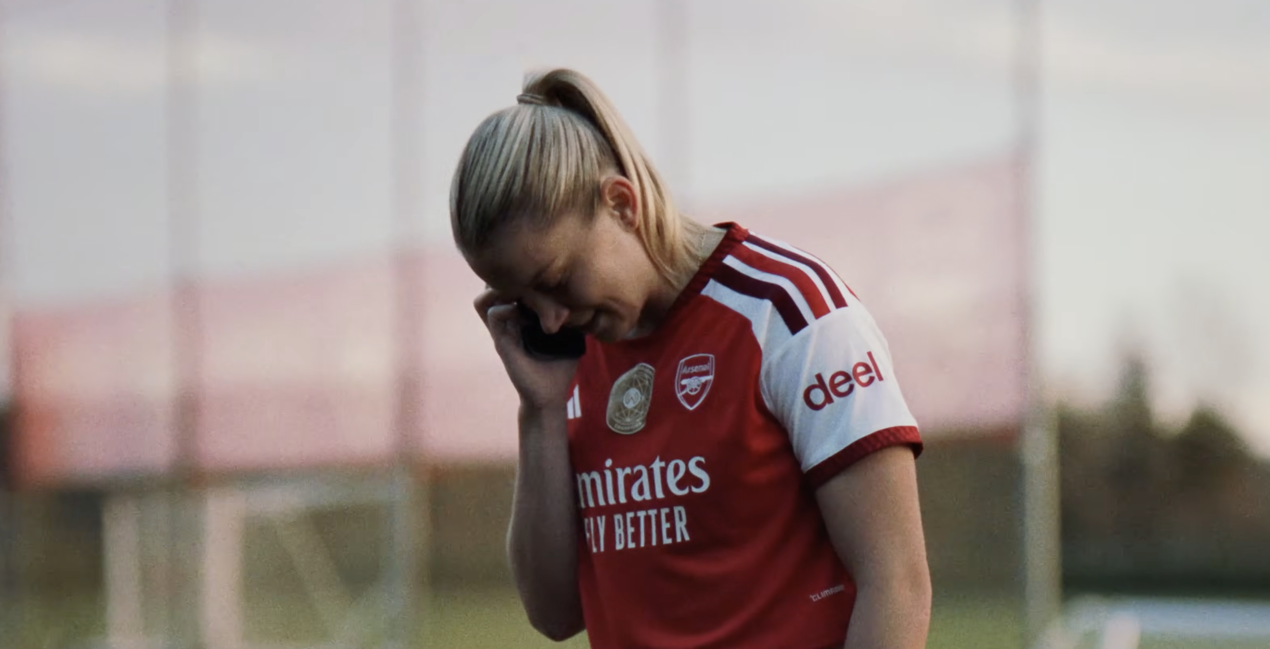 OUR CONNECTION -ARSENAL  - DIR: WILLIAM  MILLER DP: STEPHEN DUNN (B CAM OPERATOR)