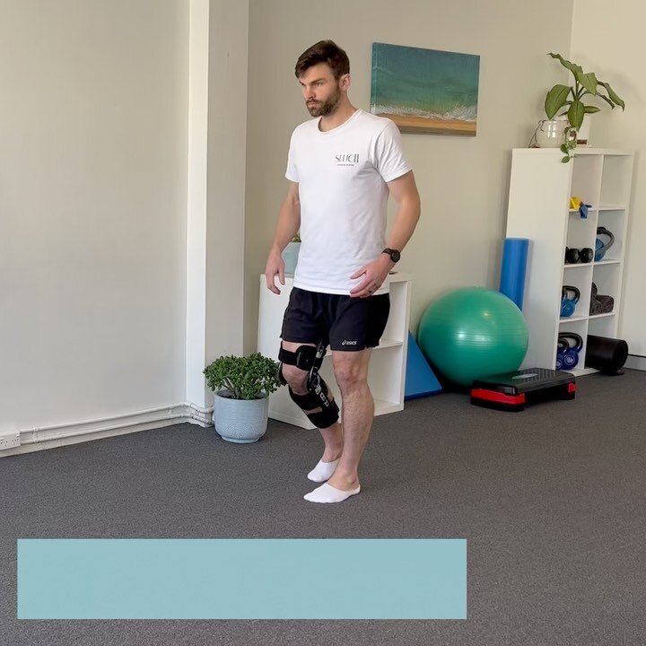 Do you struggle with balance? 🦩 

Injury will negatively affect your balance, but you can improve balance very quickly with the right exercises. 🎉 

Give these a try: 
1️⃣ Star excursion 🦩
2️⃣ Throw/catch 🦑
3️⃣ Passing weight around body 🙈

If y