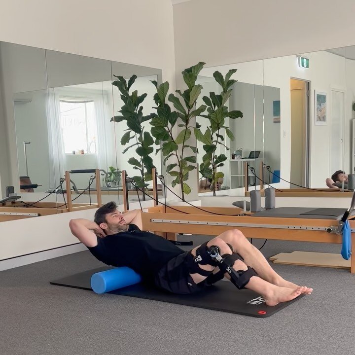 Do you have a foam roller?

A foam roller is great for pain relief, or recovery from exercise. 

Try these out if you have: 

🦧 a sore lower back
🦫 tight upper back/shoulders
🍑 tight glutes
🤕 a headache
🦿 or need a crutch 😆 

Dust off your foam