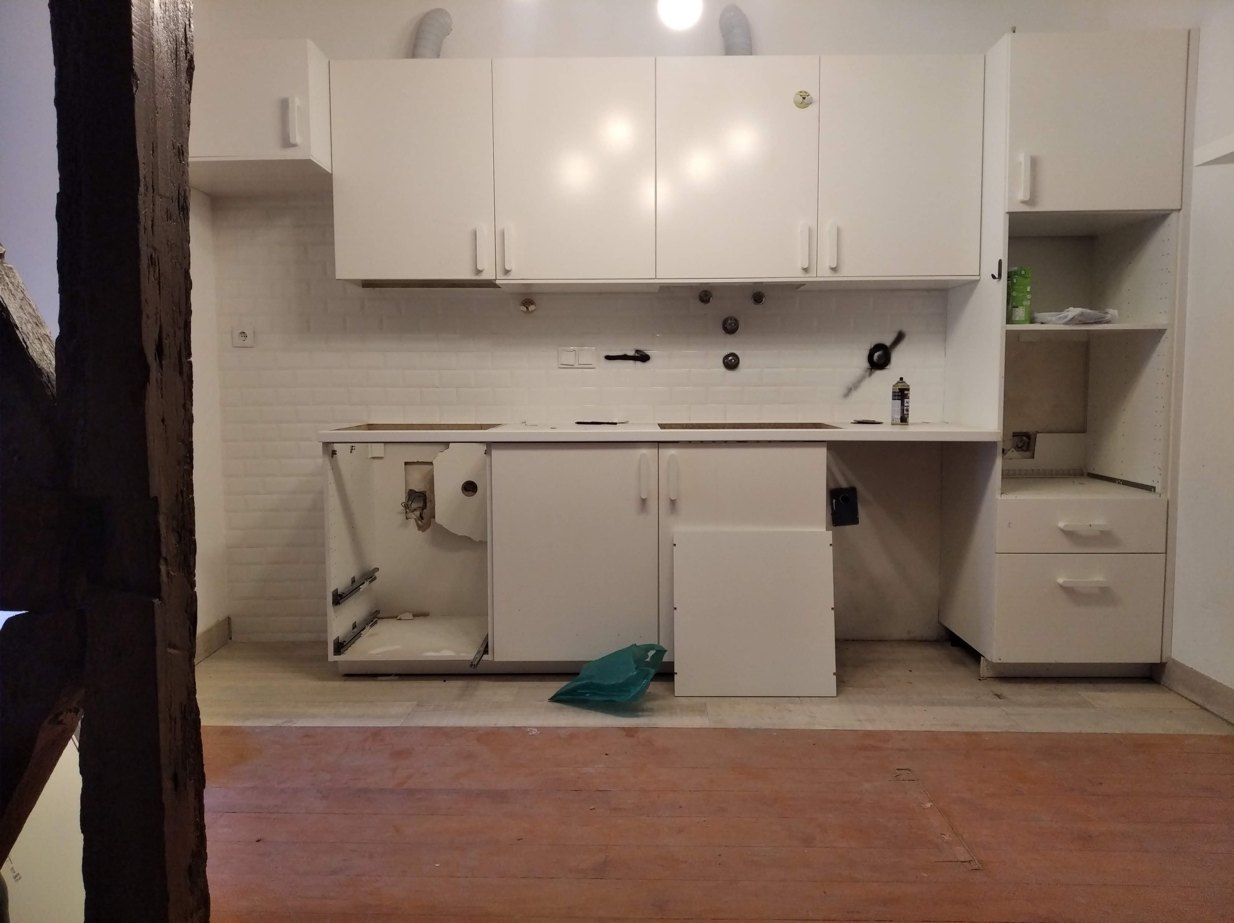 calcada-da-estrela-demolicoes-reabilitacao-cozinha.jpg