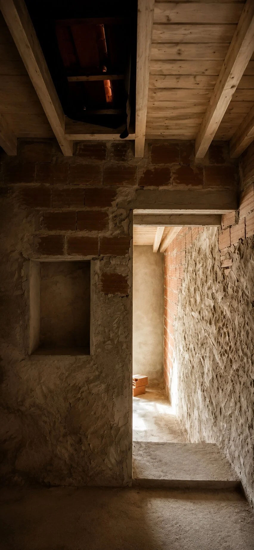 Hall-Reabilitação-Pragança-Montejunto_1.jpg