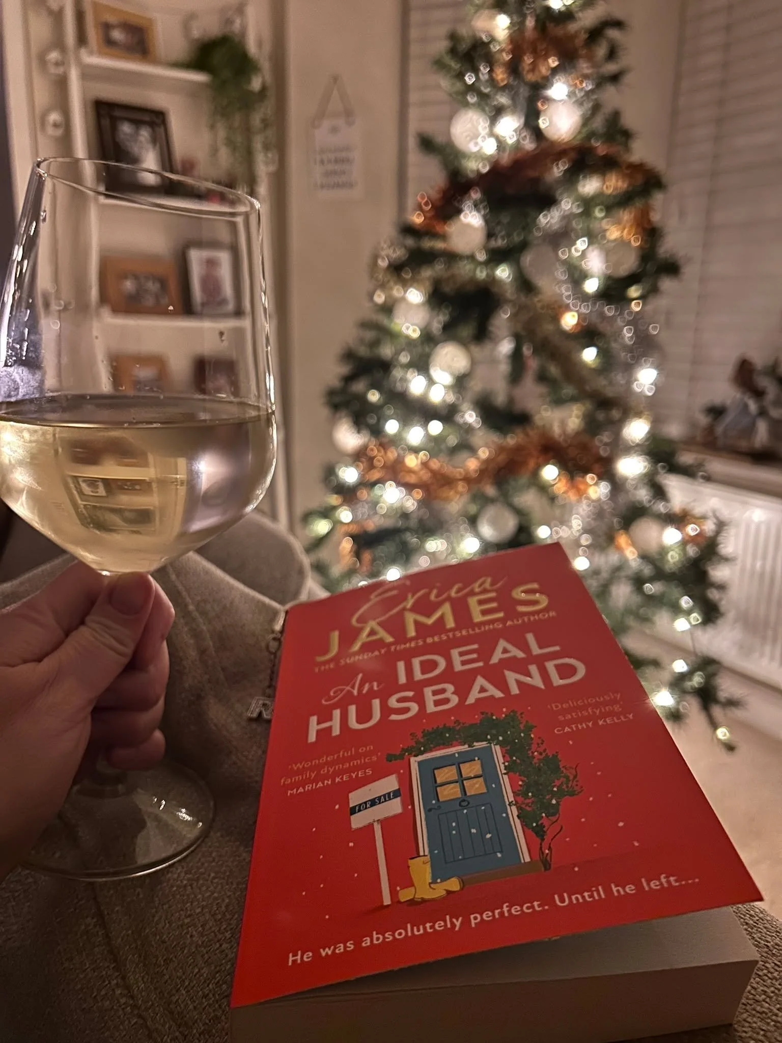 The holidays are magical &mdash; but they&rsquo;re also exhausting when you&rsquo;re surviving on broken sleep and bedtime battles.

If this season feels harder than it should&hellip; I see you.
And I&rsquo;d love to help you make things feel lighter