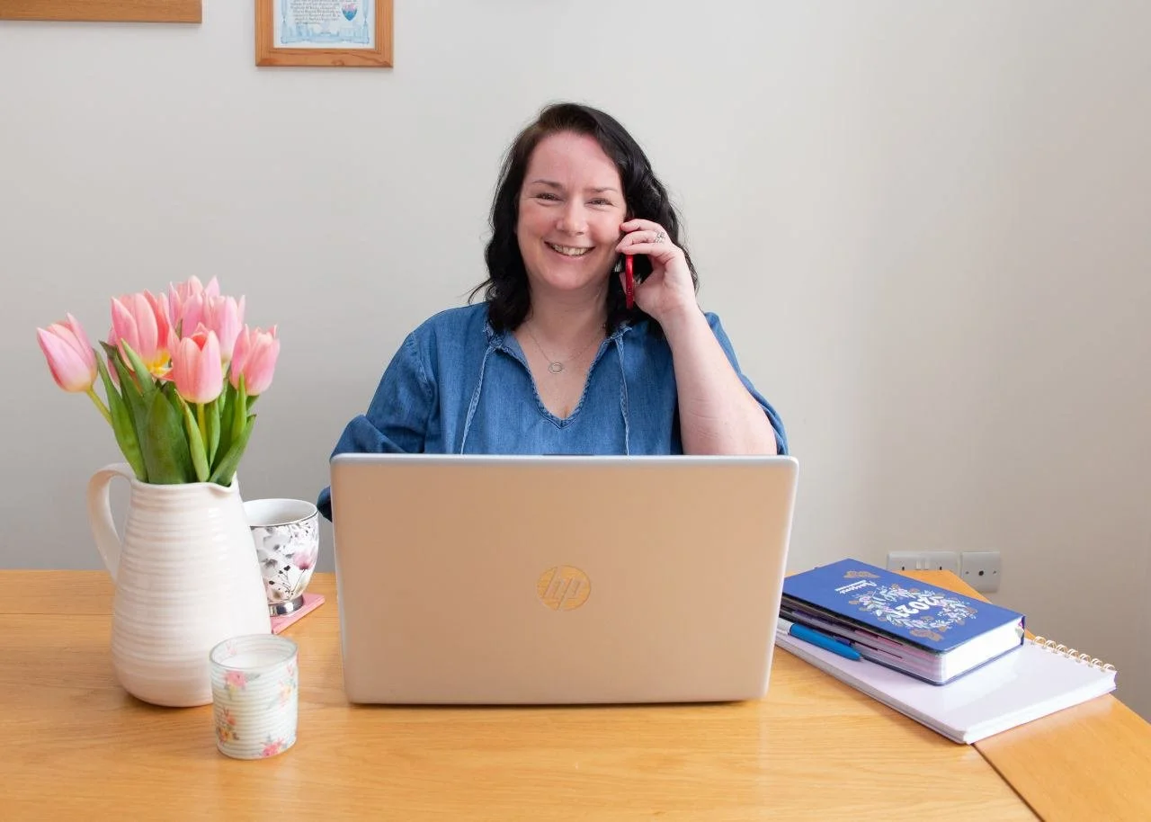 I don't think enough people realise this...

A Sleep Strategy Call isn't about me talking.

It's mostly about listening.

Recently, a few mums have finished their call by saying things like:

💛 "That was so cathartic."

💛 "I already 