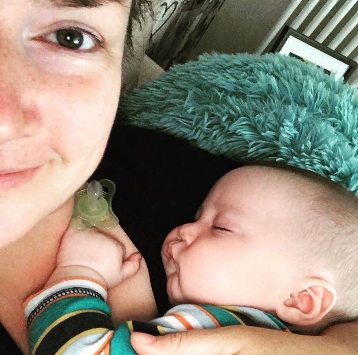My son&rsquo;s sleep completely broke me&hellip;

Back in 2018, I was on maternity leave with my second son.

Months of exhaustion, overwhelm, and wondering how I was supposed to function on so little sleep.

I woke up each morning feeling exhausted 