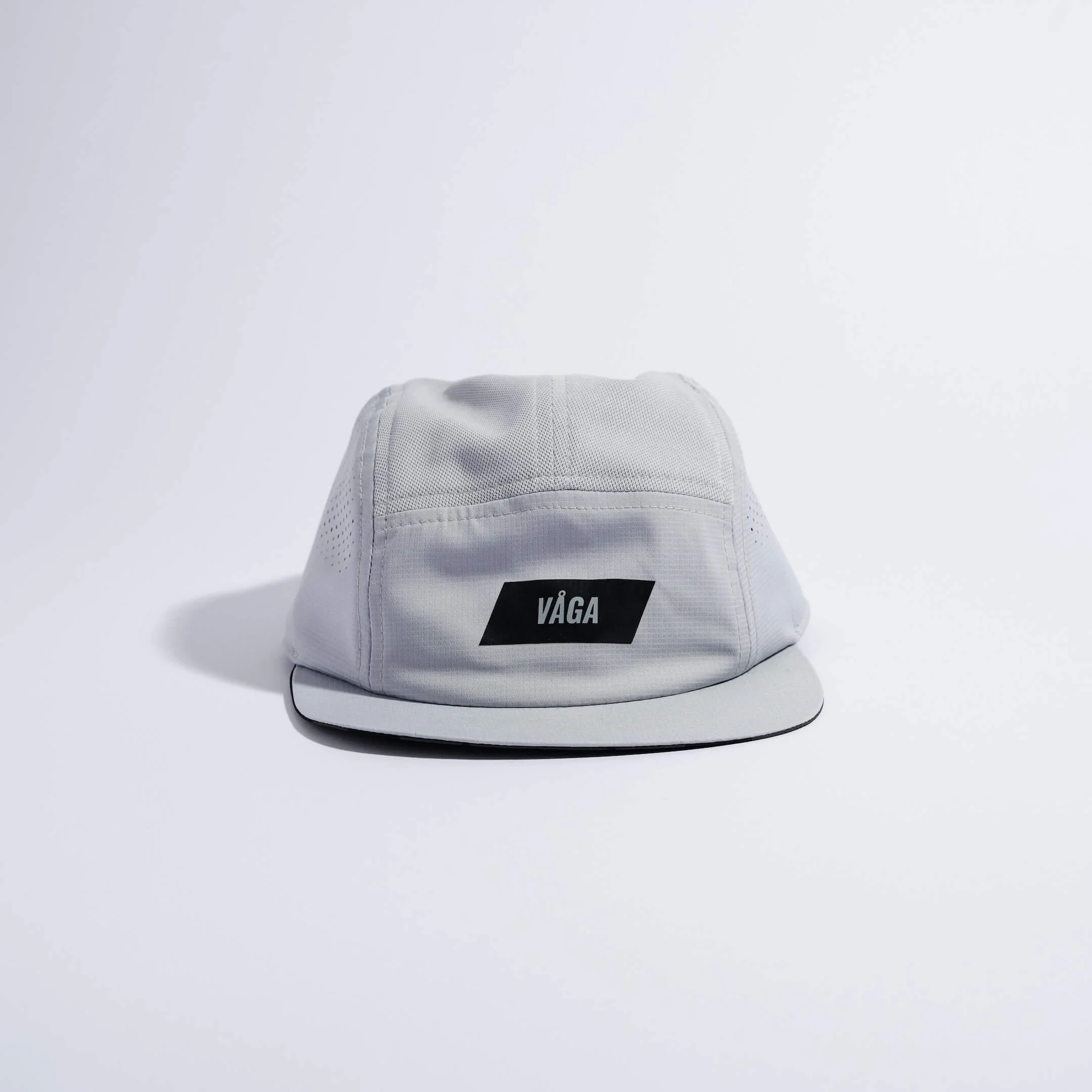 vaga-feather-racing-cap-aluminiumgrey-front.jpg