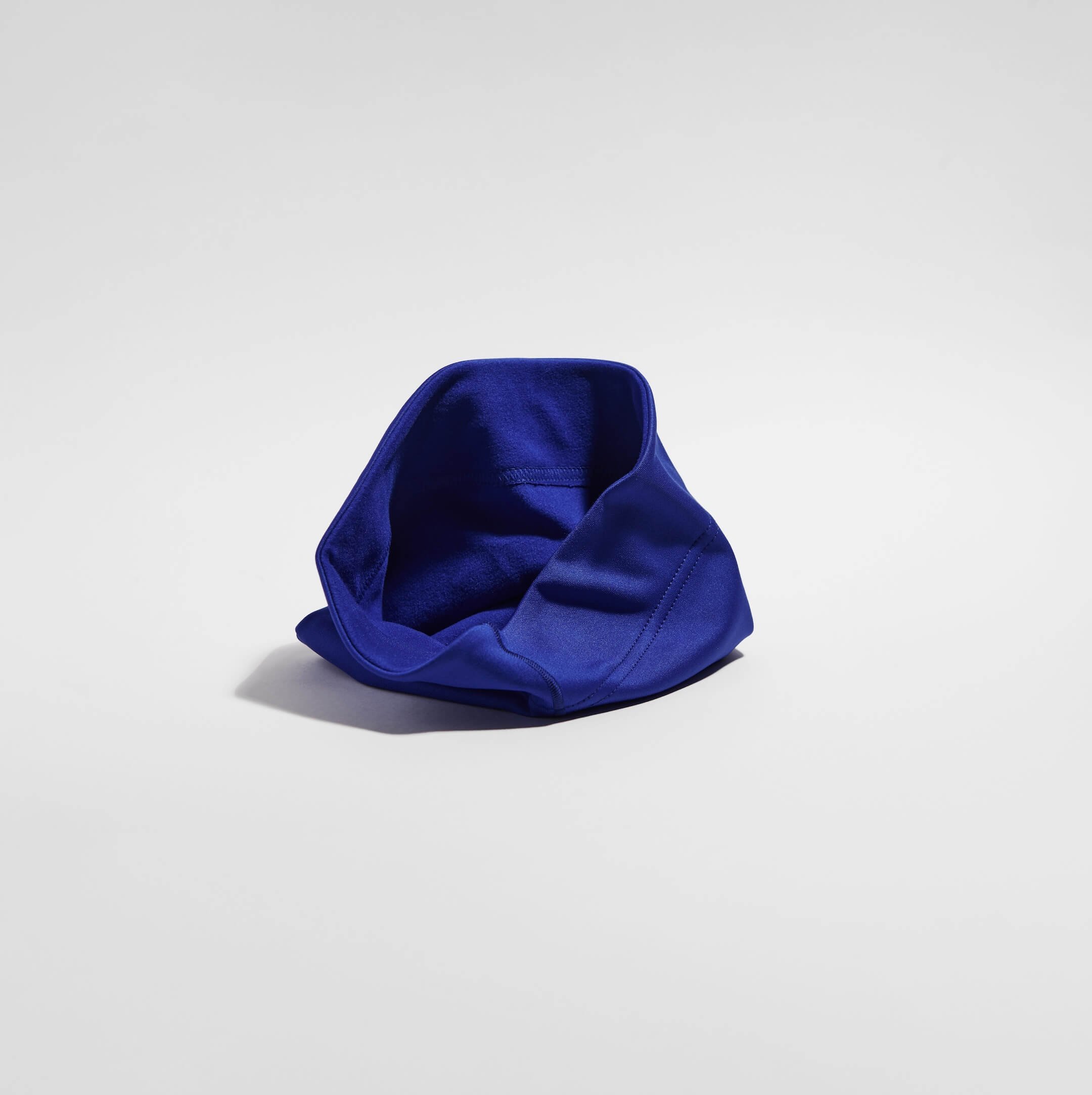 vaga-performance-skull-cap-running-hat-electric-blue-inside.jpg