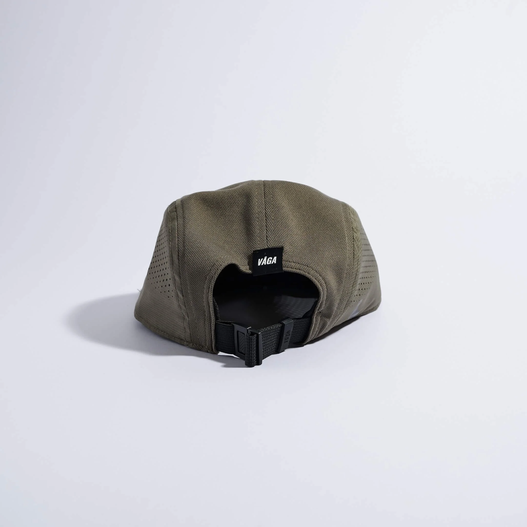 vaga-feather-racing-cap-taupe-back.jpg