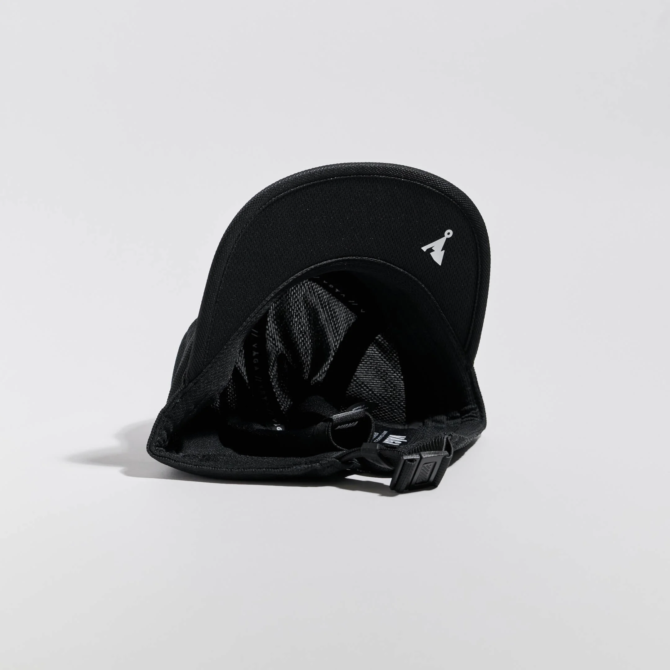 vaga-club-cap-running-cap-stormblack-underneath.jpg
