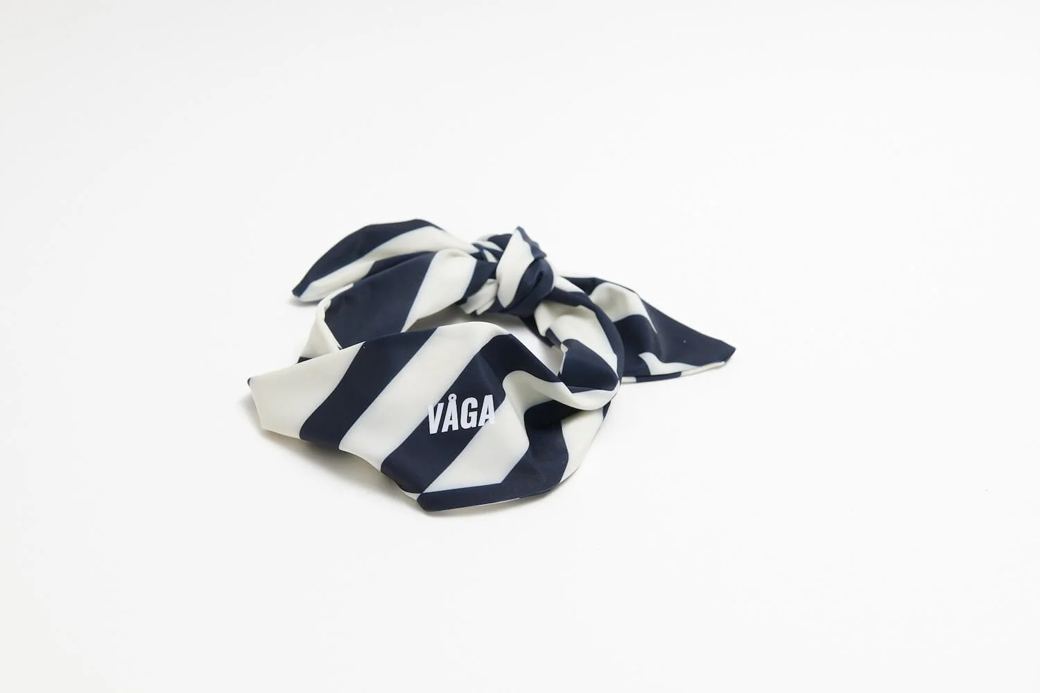 summer-printed-headband-pastel-yellow-navy-blue-tied.jpg
