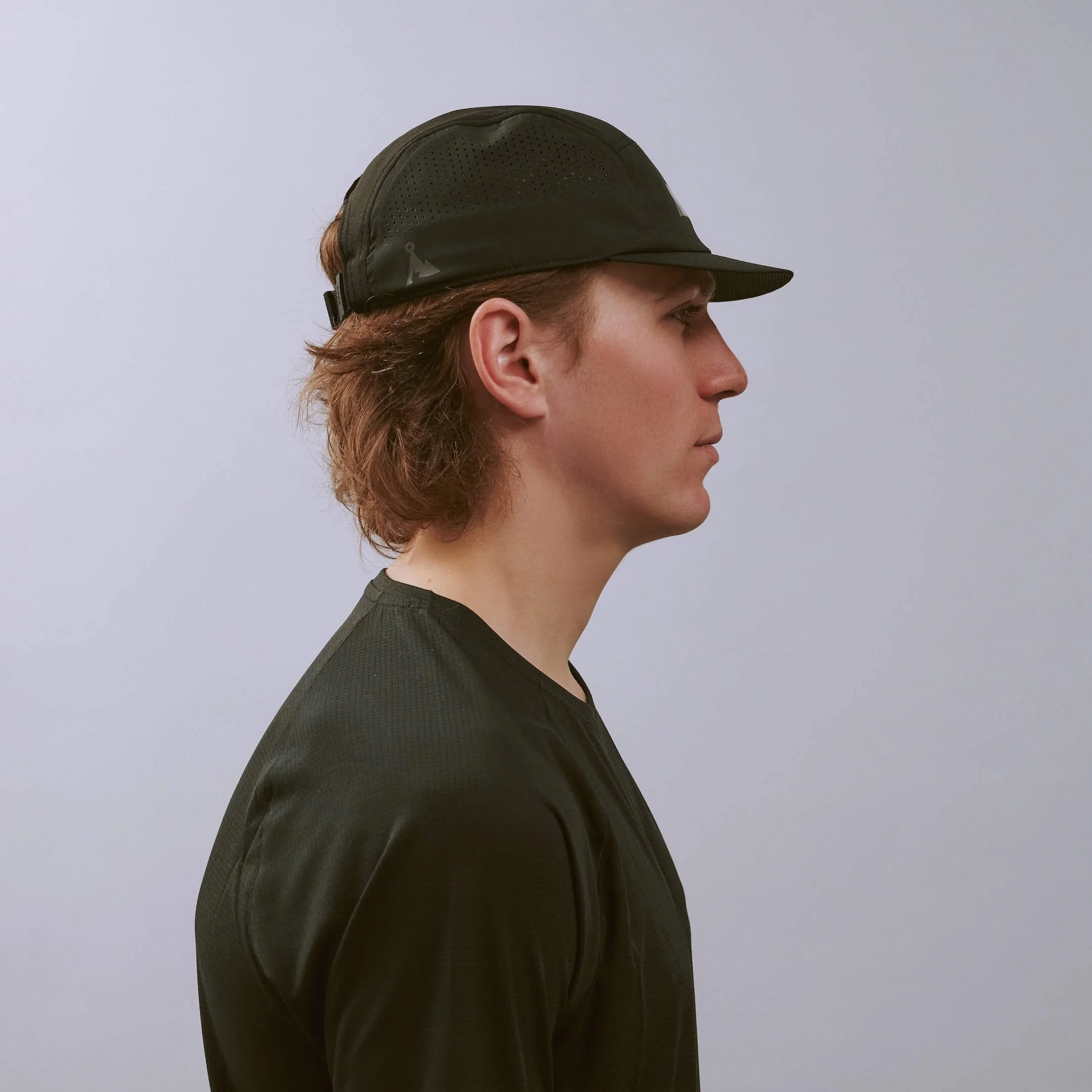 vaga-feather-racing-cap-black-model-profile.jpg