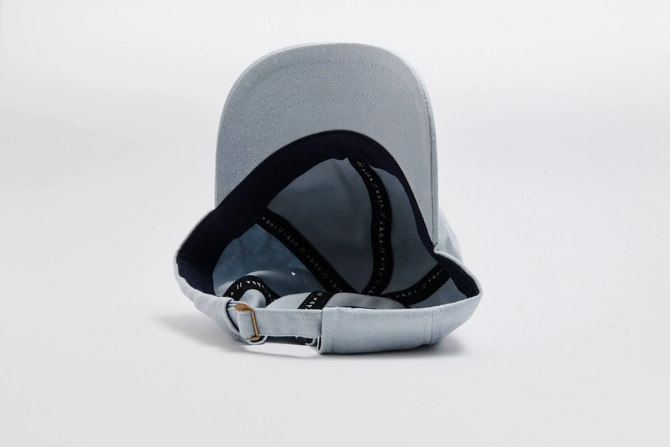 vaga-washed-cotton-lifestyle-cap-WashedPastelBlue-NavyBlue-underneath.jpg