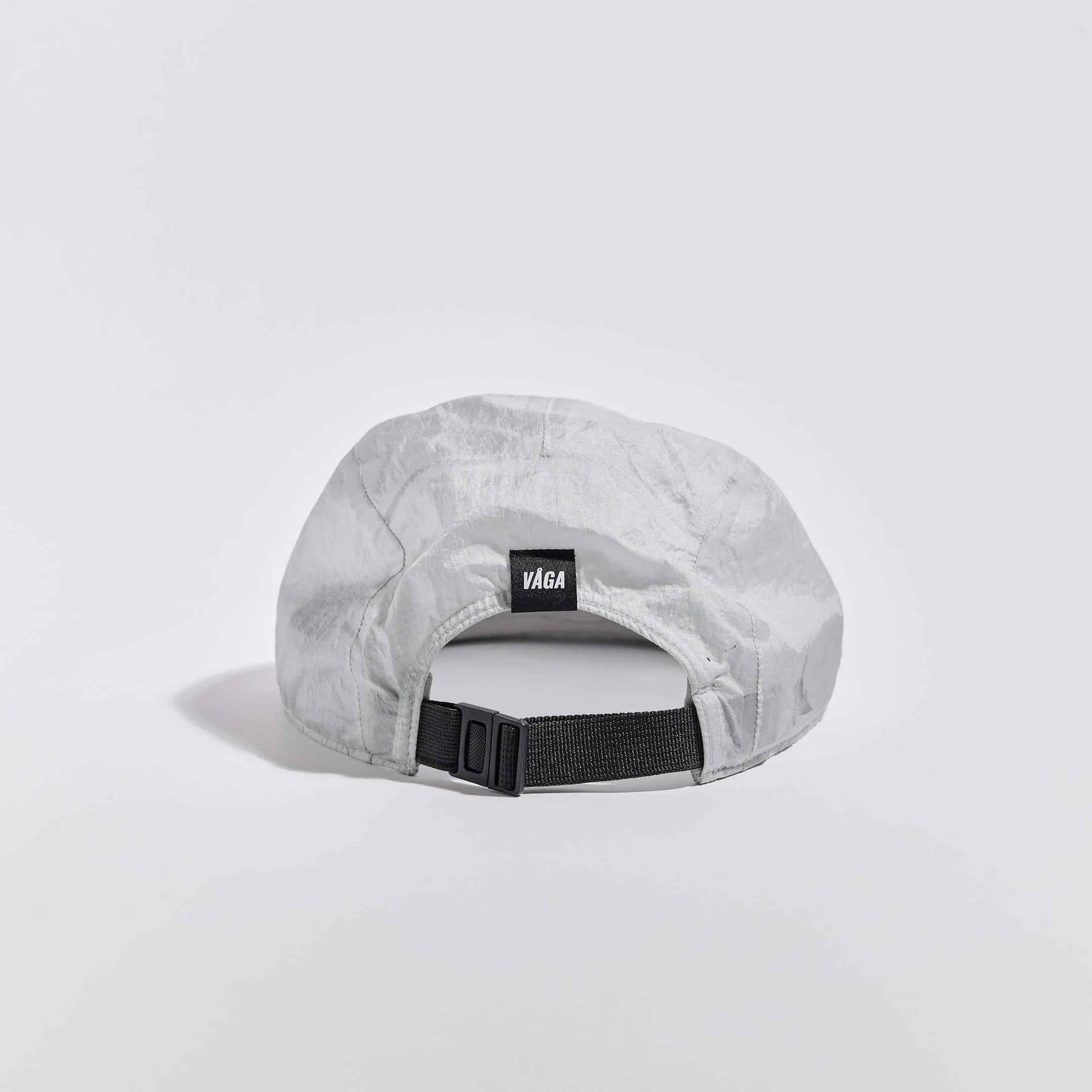 vaga-wind-resistant-cap-running-cap-lightgrey-back.jpg