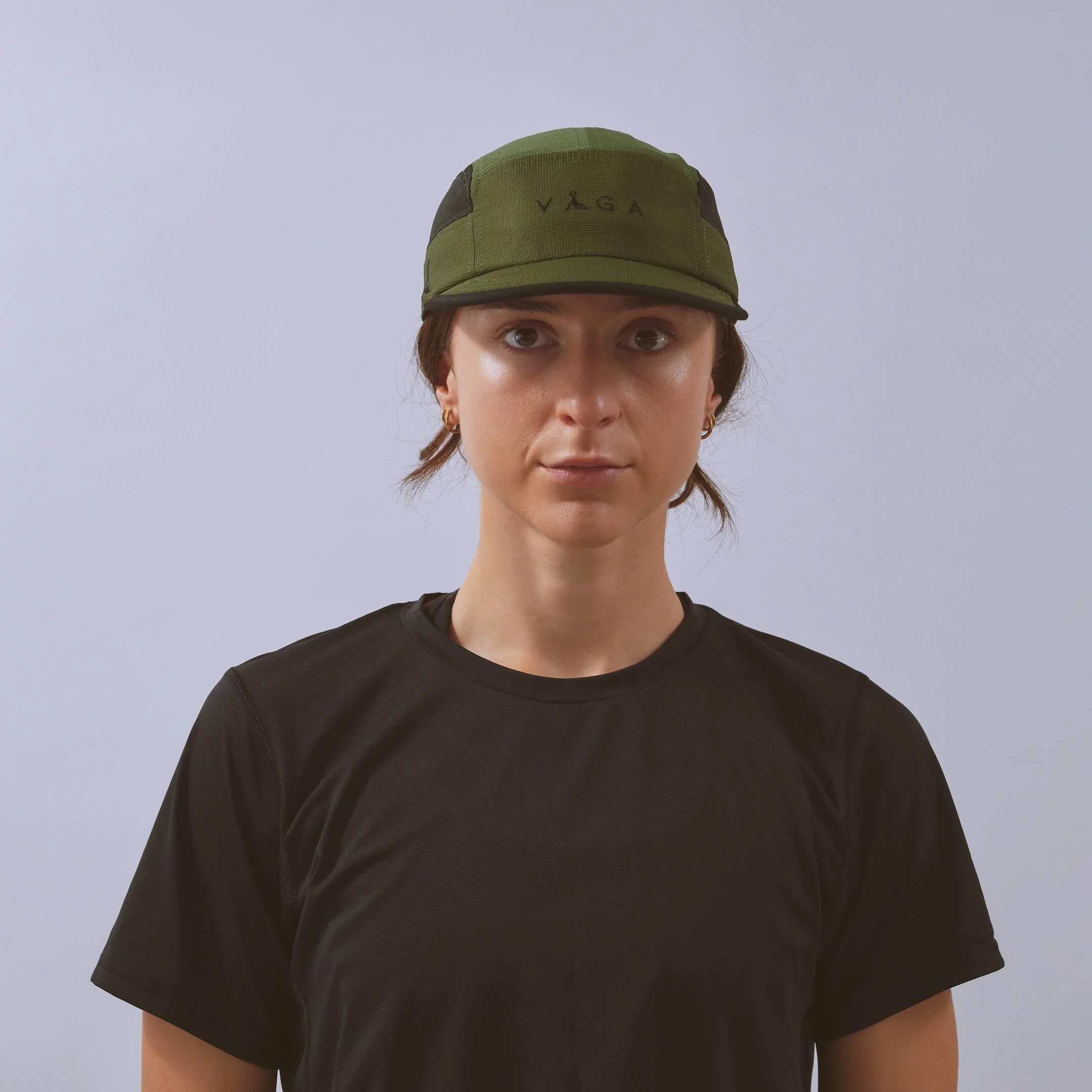 vaga-club-cap-running-cap-utilitygreen-black-model-front.jpg