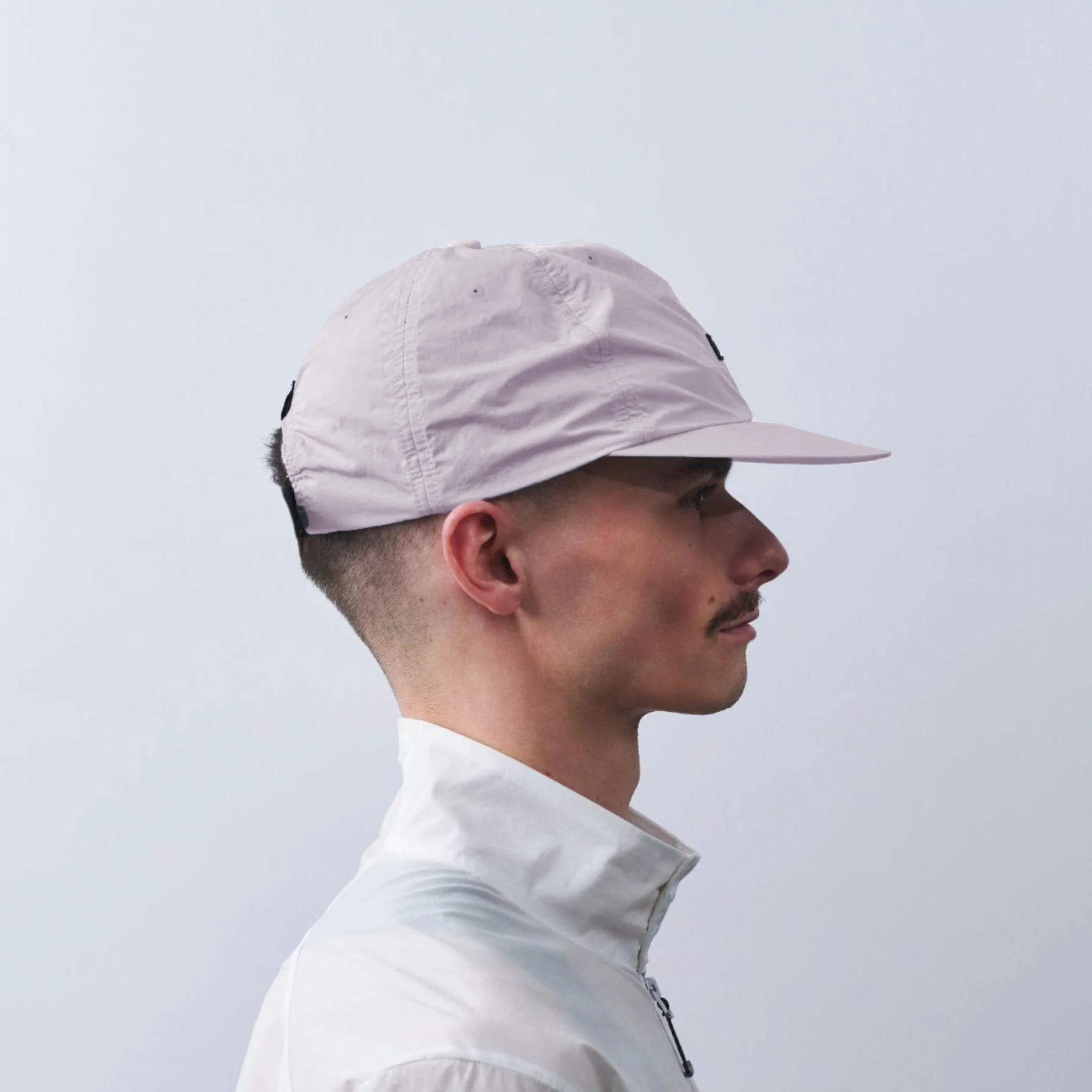 vaga-drift-cap-running-cap-dustylilac-model-side-profile.jpg