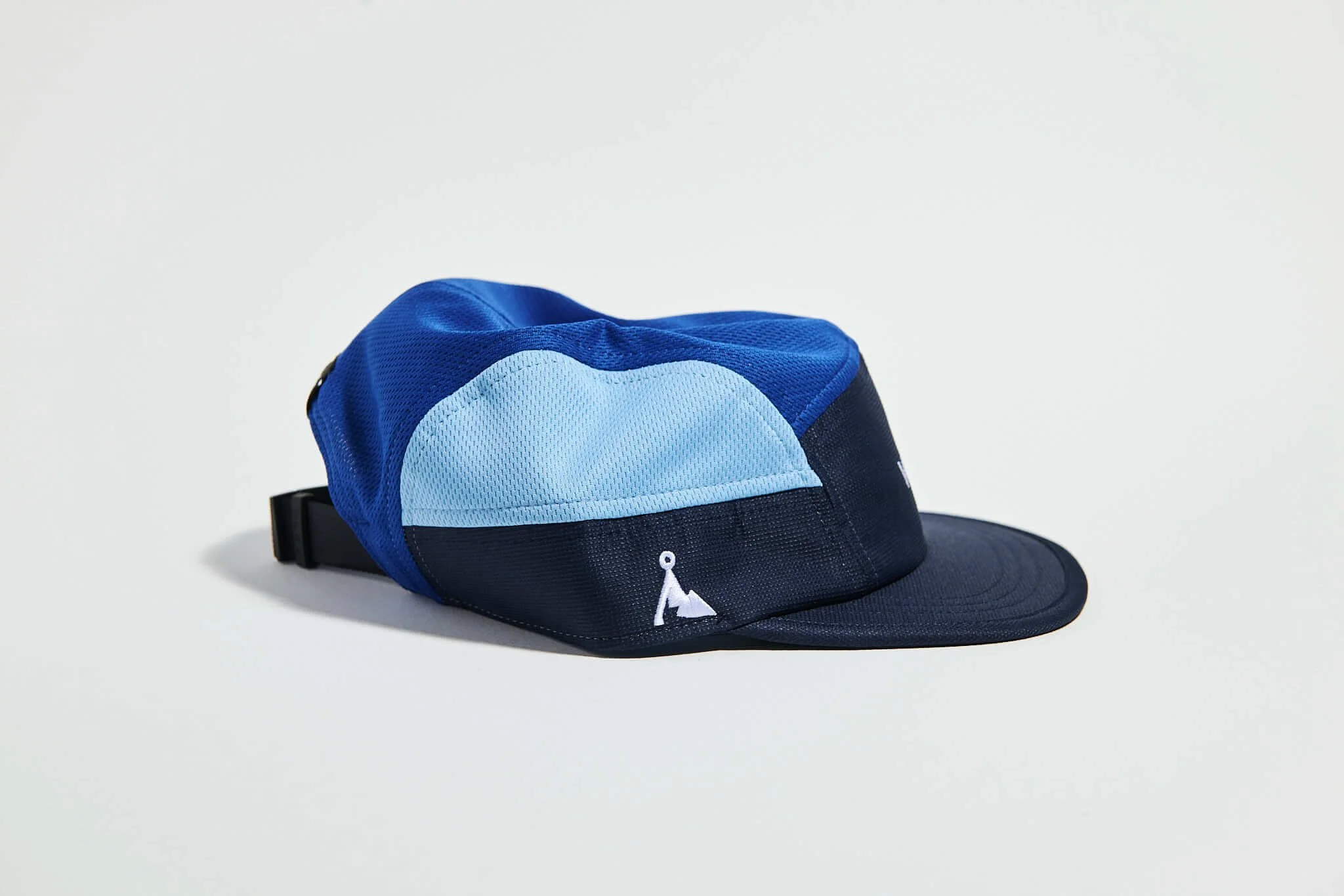 våga-club-cap-bluebird-side.jpg