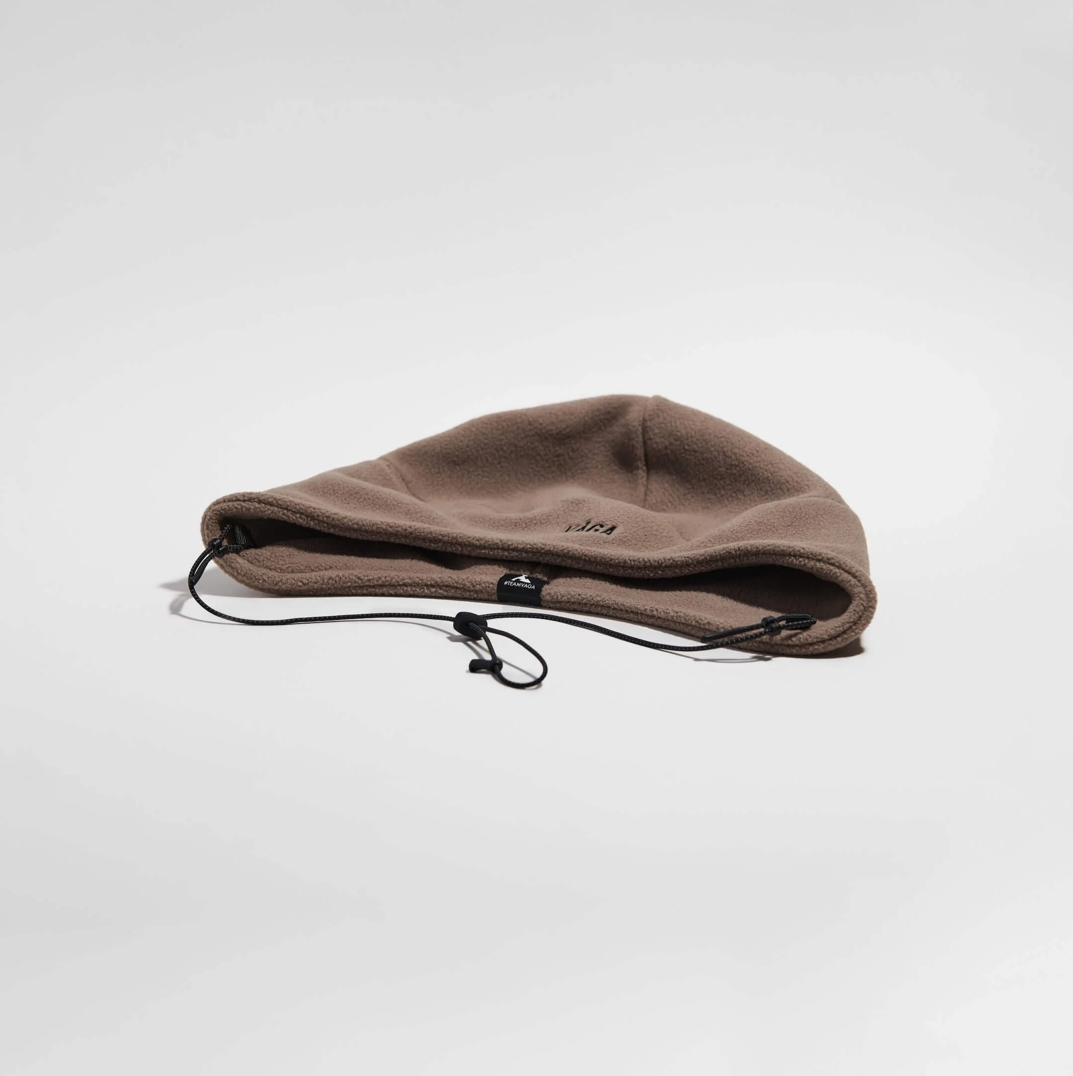 vaga-fleece-summit-beanie-running-hat-taupe-flat.jpg