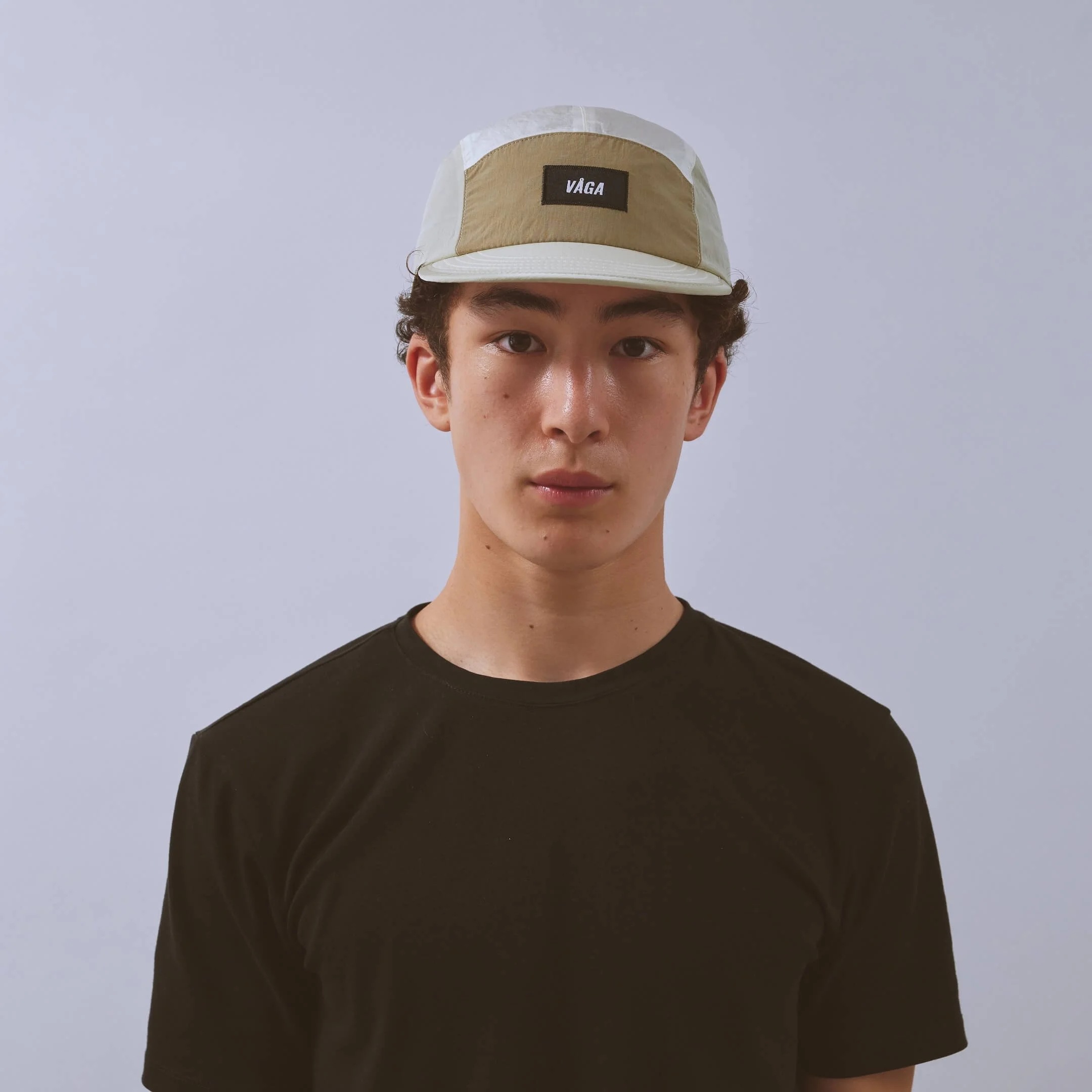 vaga-pacer-running-cap-dustgrey-taupe-model-front.jpg