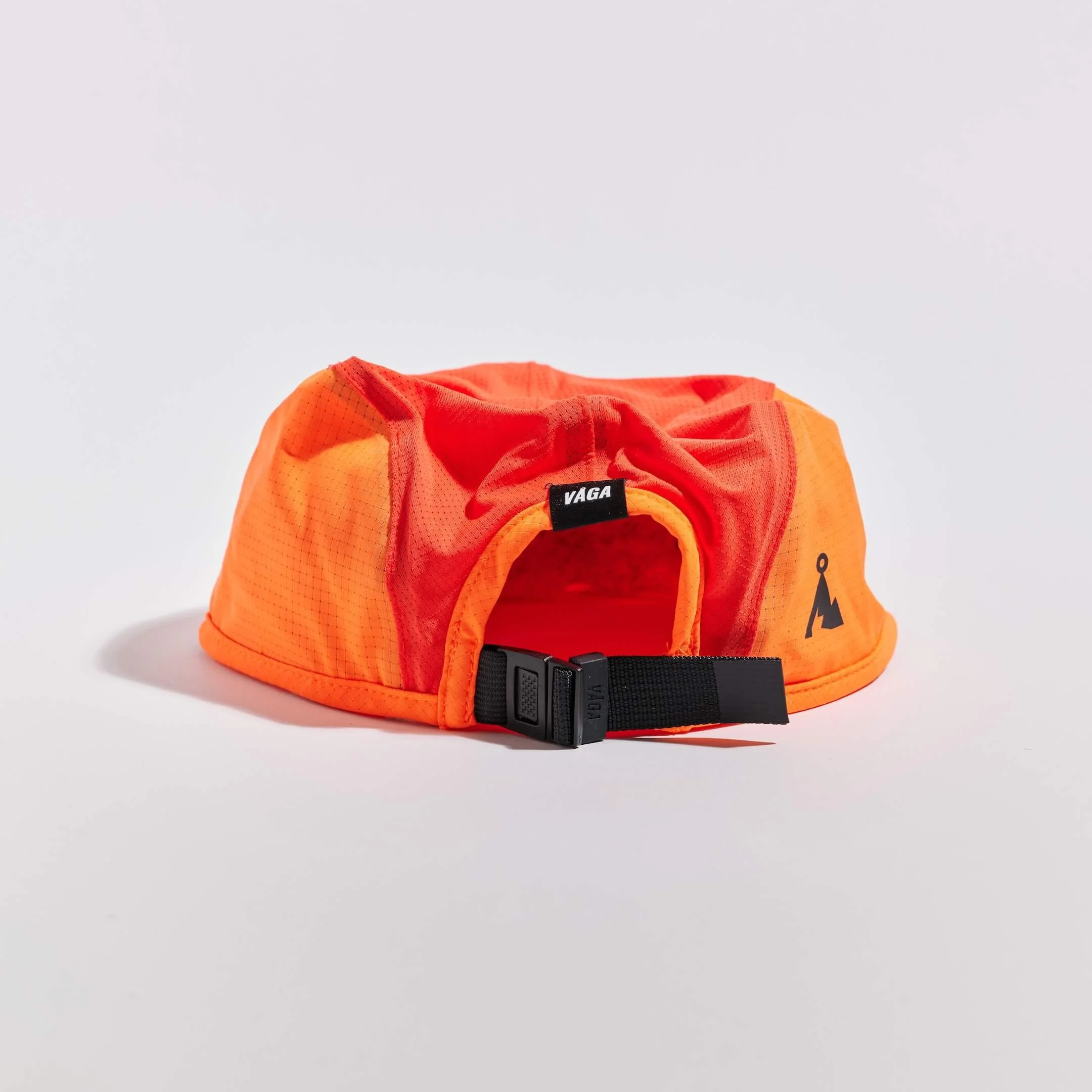 vaga-transit-lite-cap-unstructured-running-cap-neonorange-coral-back.jpg