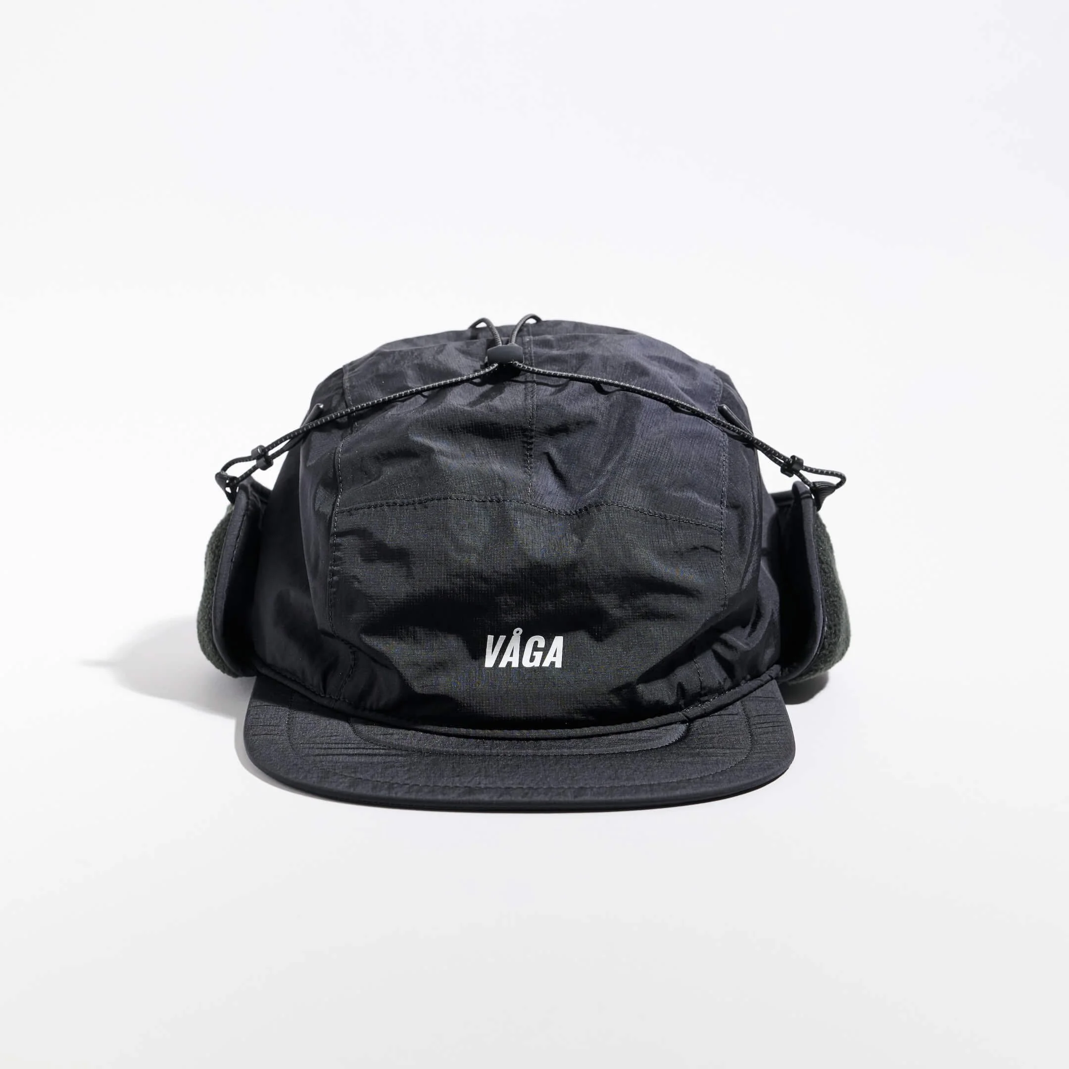 vaga-padded-hiker-cap-black-front-fastened.jpg