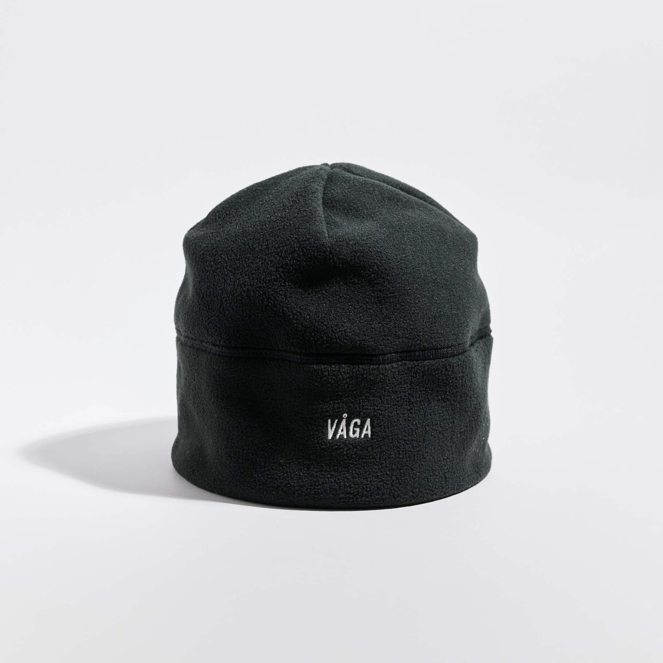 vaga-fleece-beanie-running-hat-black-stood.jpg