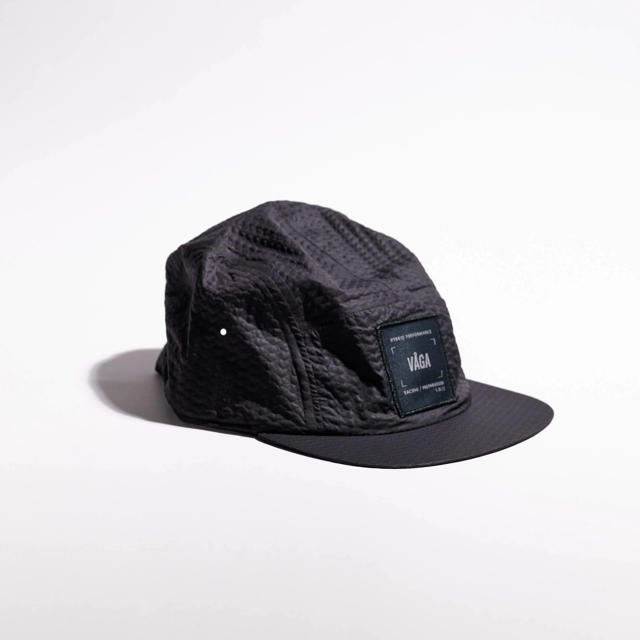 vaga-viper-lite-cap-textured-running-cap-black-angle.jpg