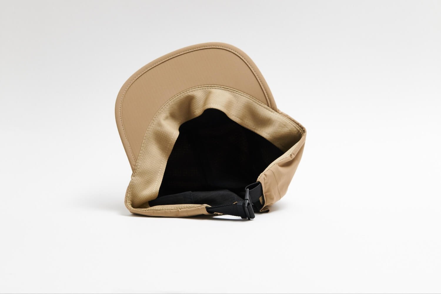 fell-cap-2.0-sand-under.jpg