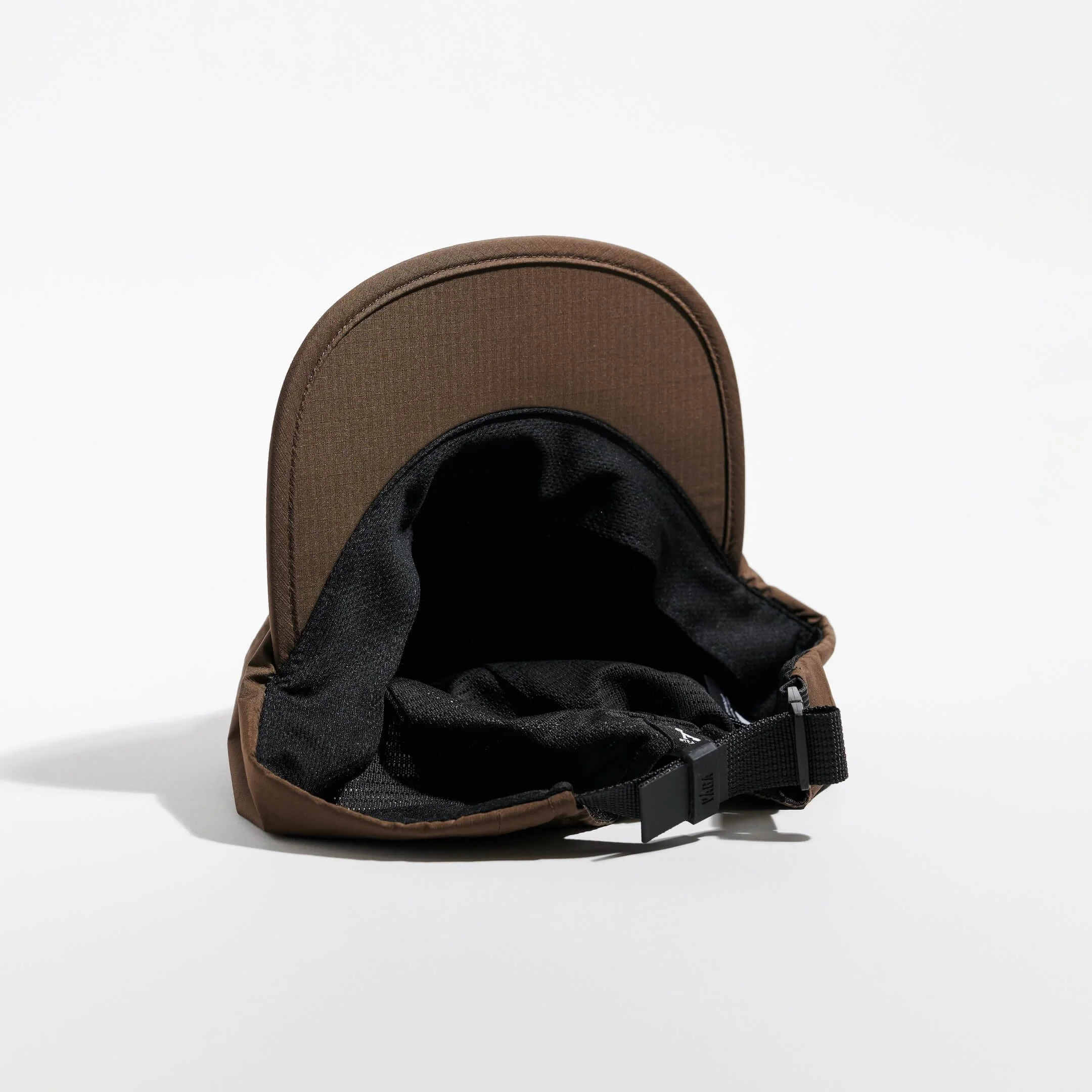 vaga-waterproof-fell-cap-running-cap-brown-underneath.jpg