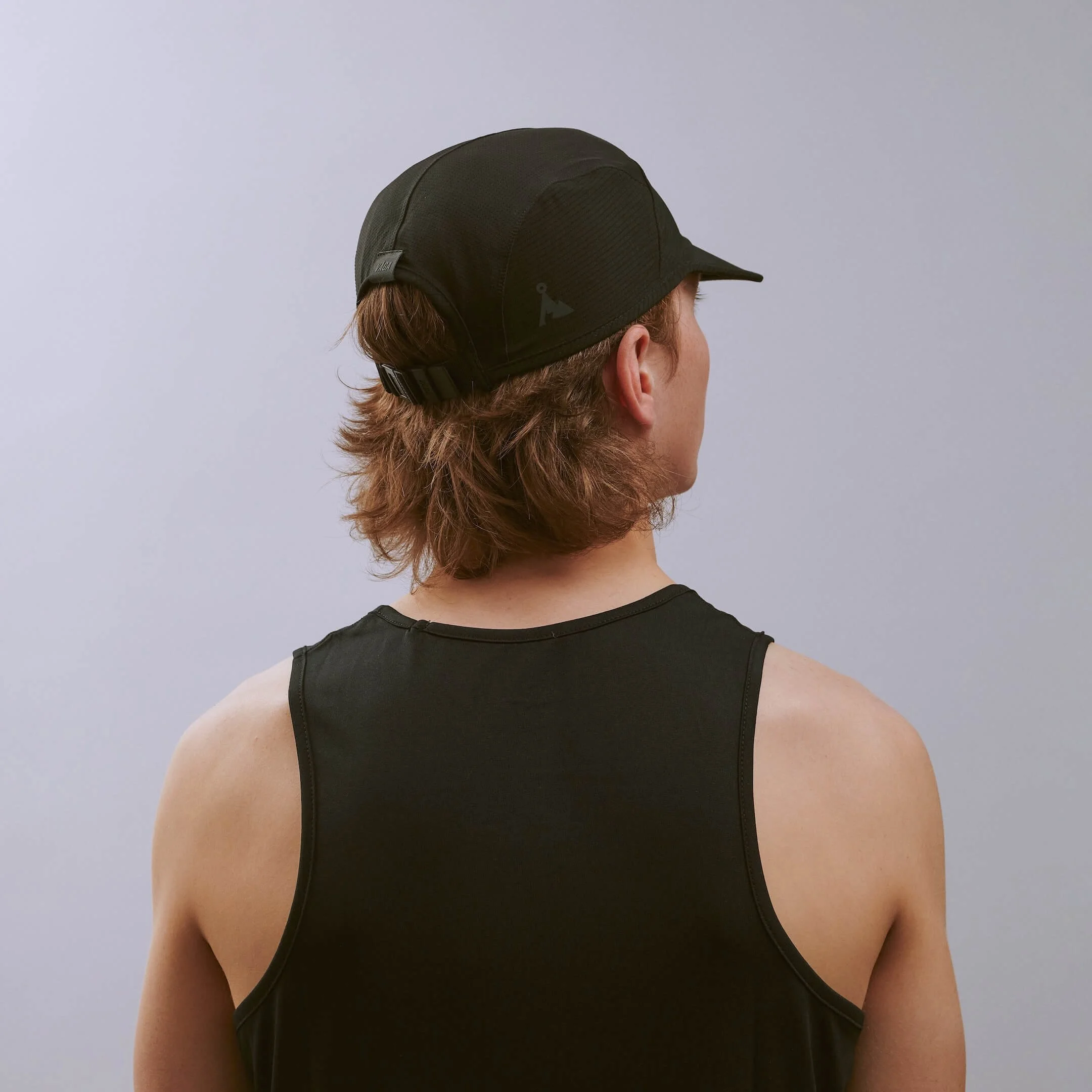 vaga-transit-lite-cap-unstructured-running-cap-black-e-model-angle.jpg