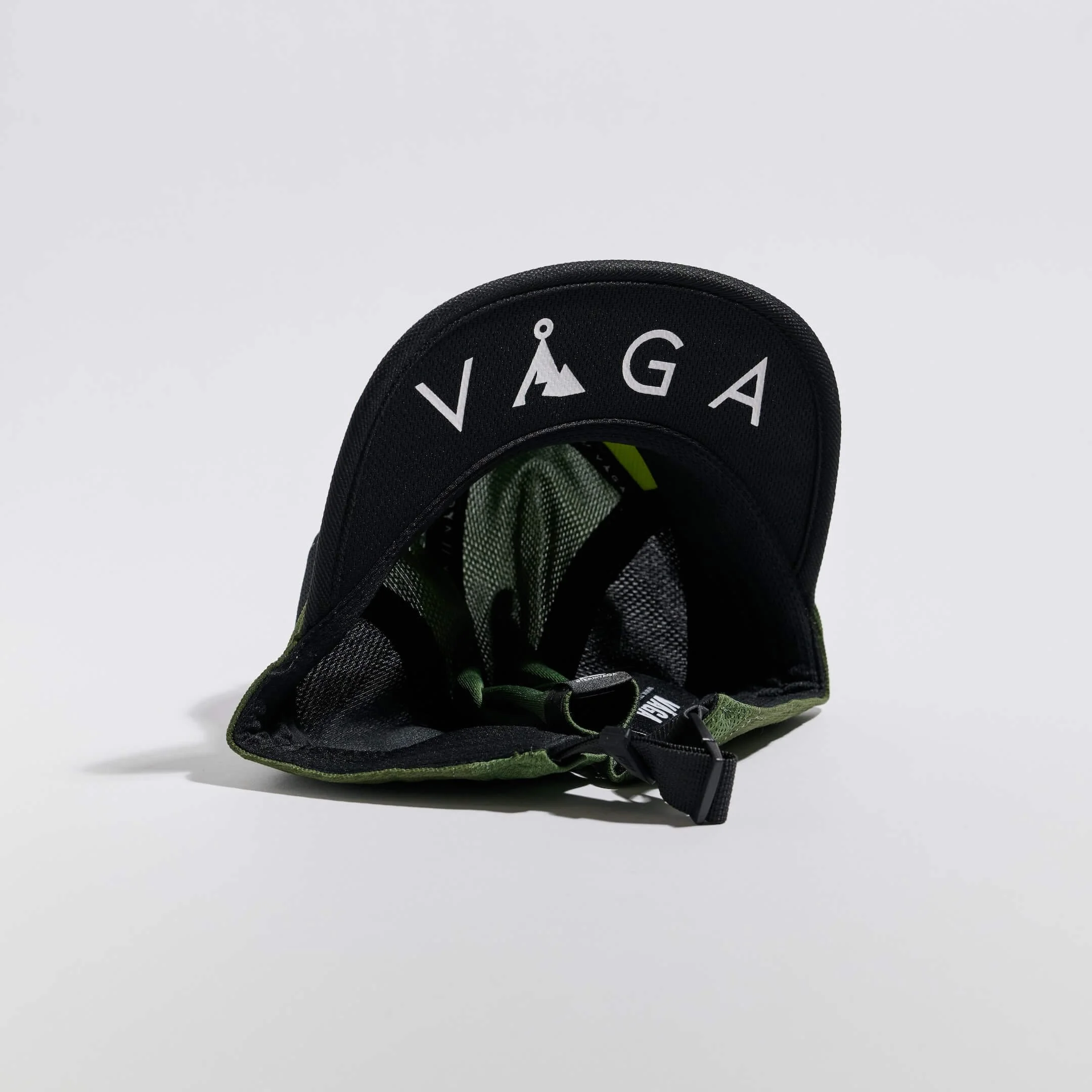 vaga-club-cap-running-cap-utilitygreen-black-underneath.jpg