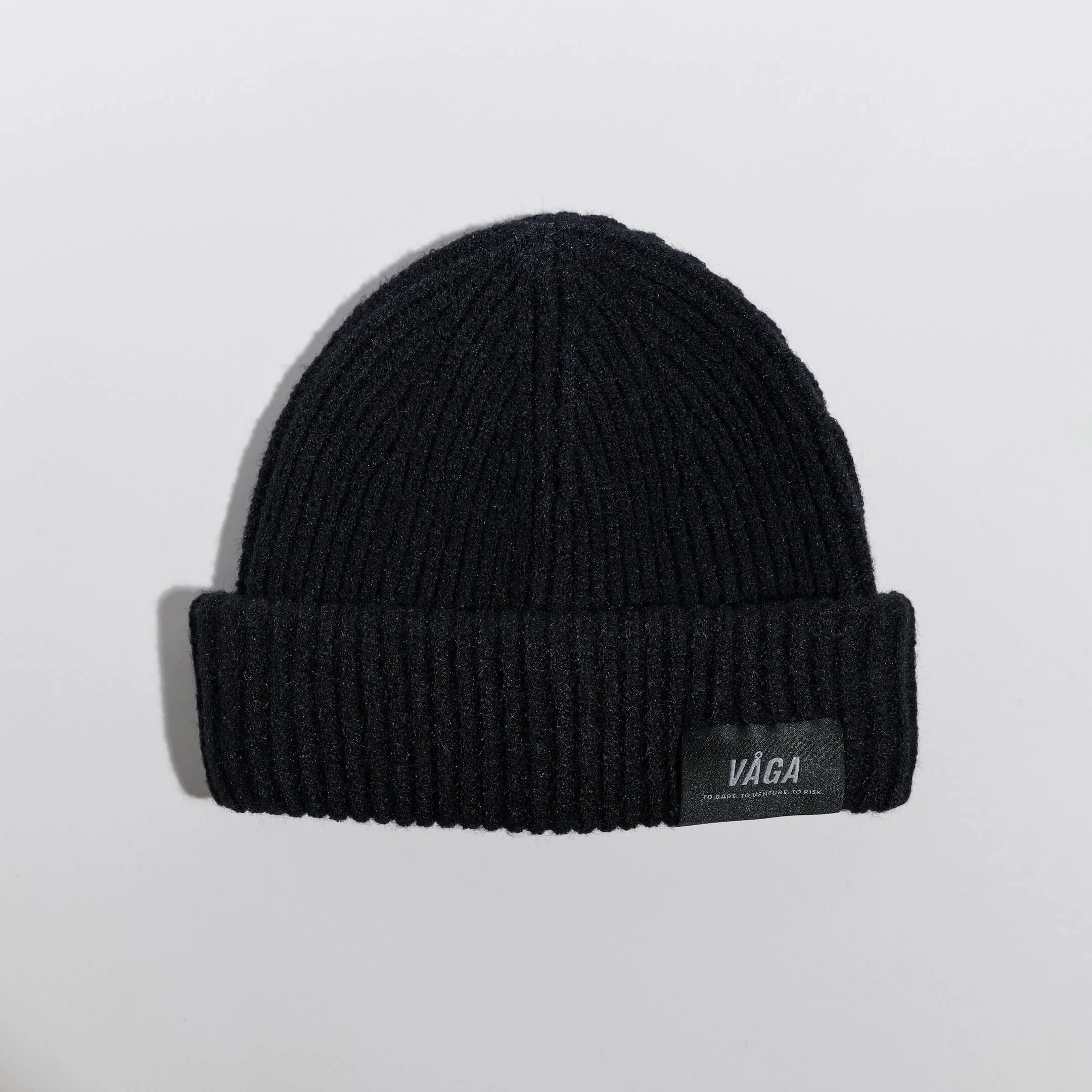 vaga-midweight-running-beanie-black-flat-front.jpg