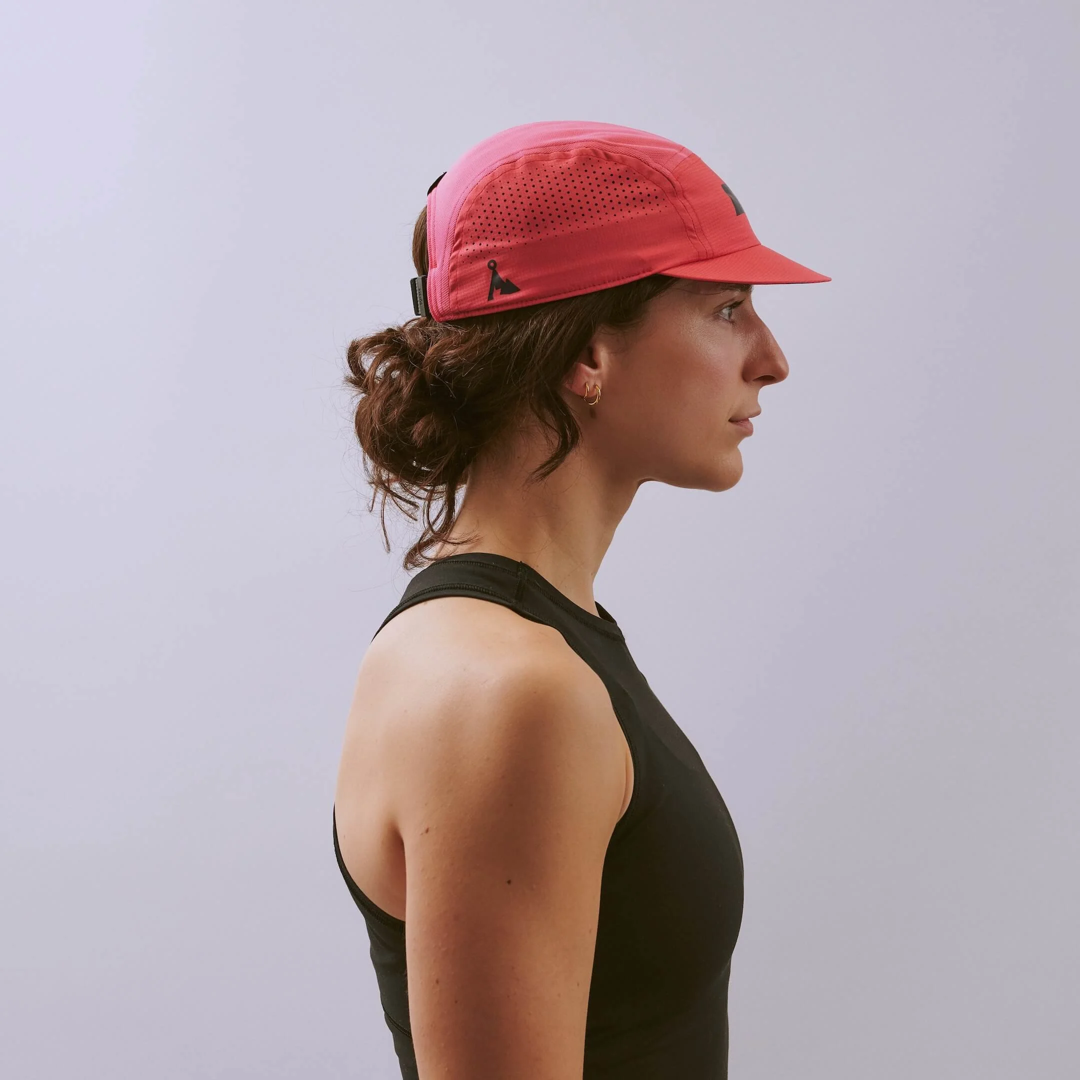 vaga-feather-racing-cap-pink-l-model-profile.jpg