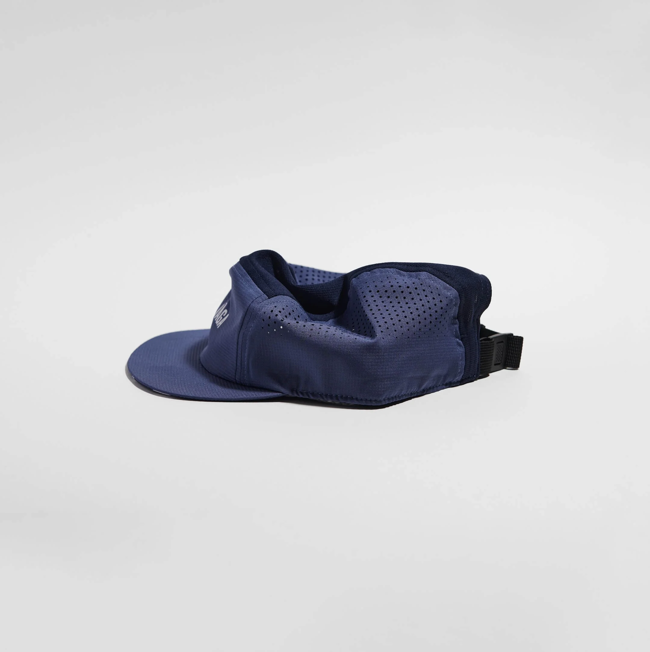 vaga-feather-racing-cap-running-cap-slate-blue-reverse-side.jpg