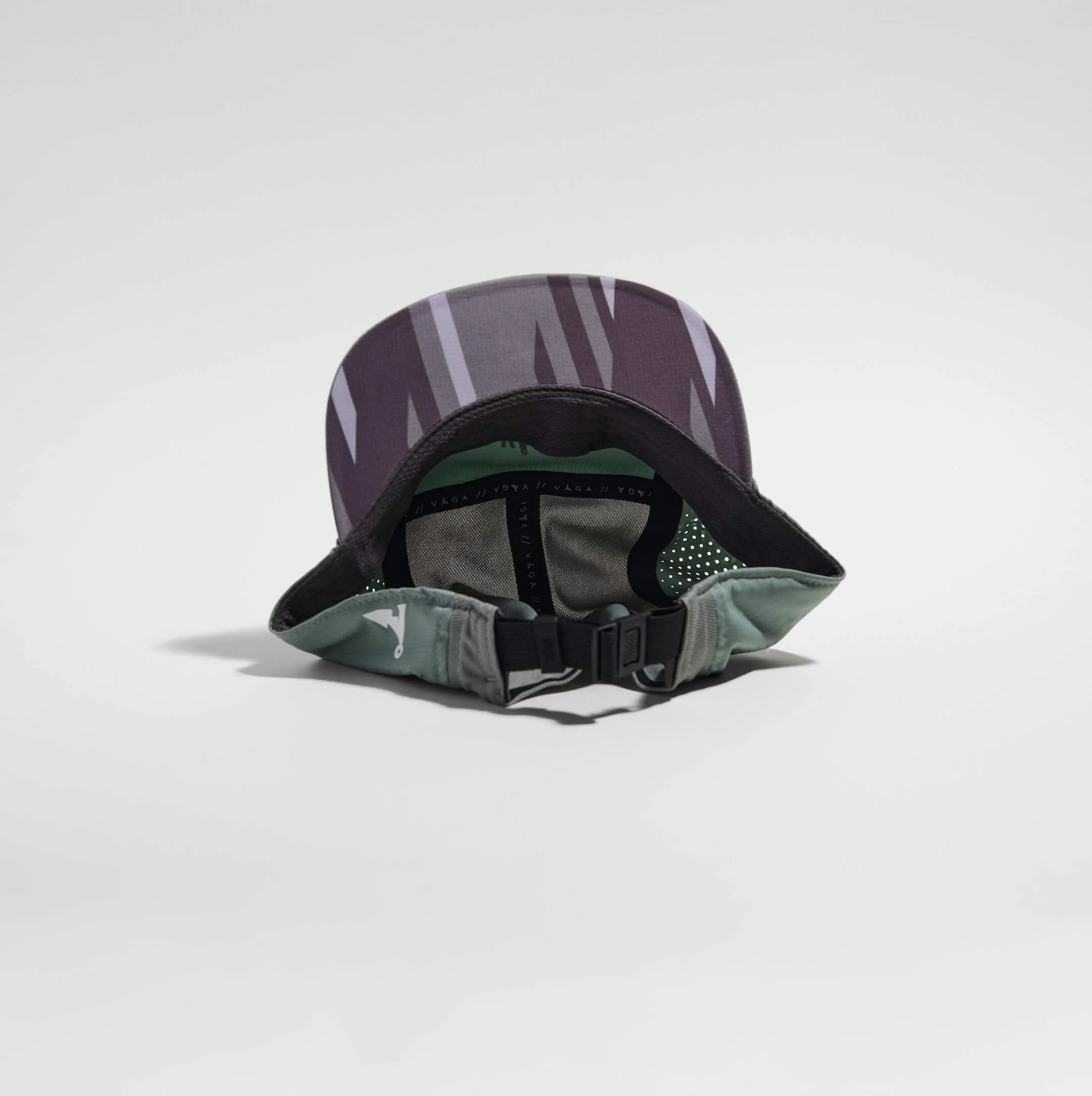 vaga-feather-racing-cap-running-cap-sage-green-underneath.jpg