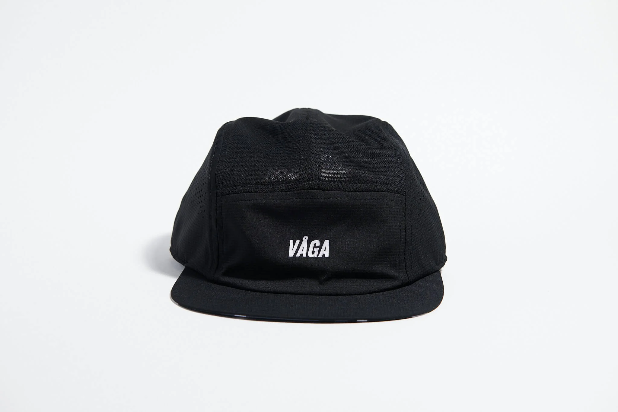 våga-feather-racing-cap-storm-black-front.jpg