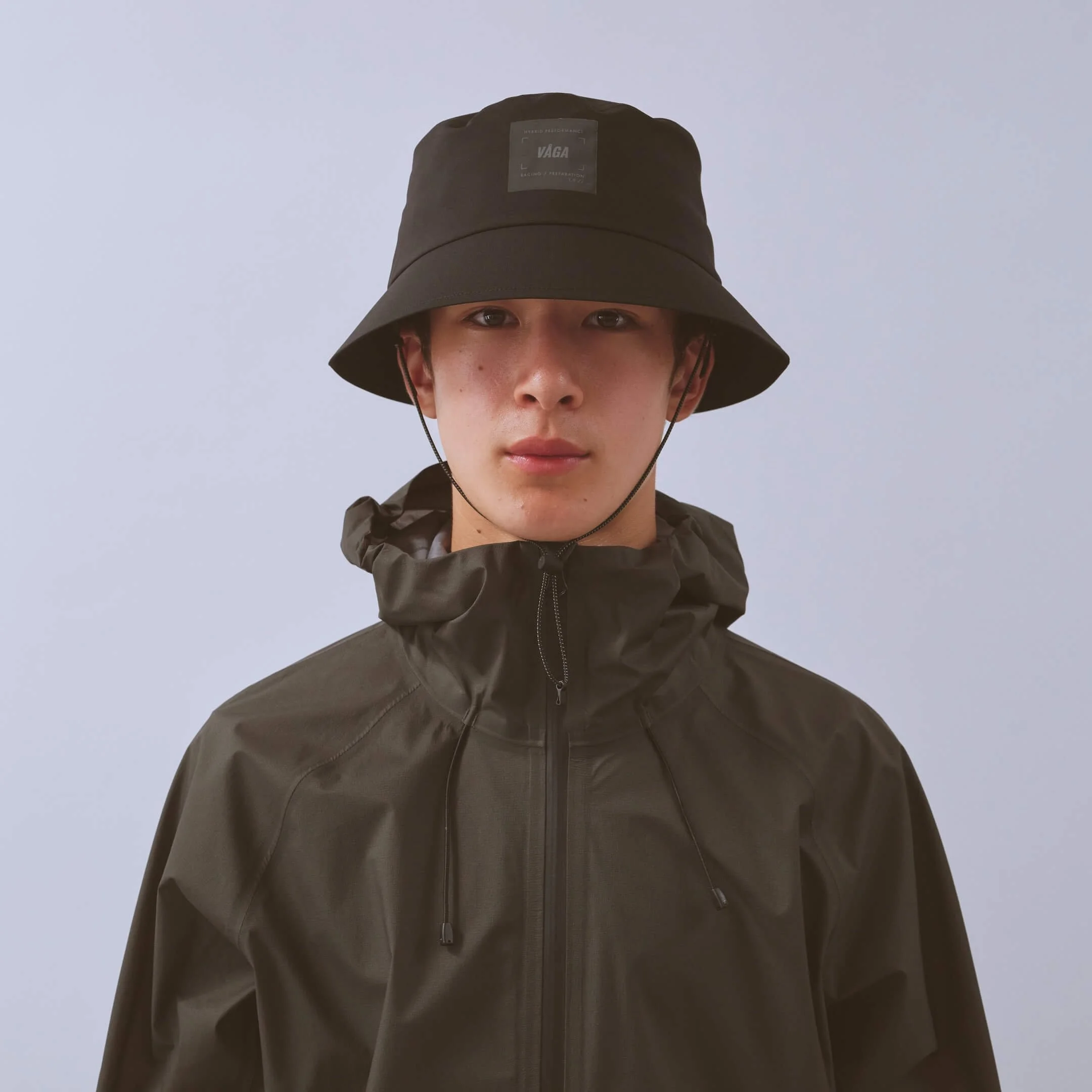 vaga-waterproof-bucket-hat-black-model-front.jpg