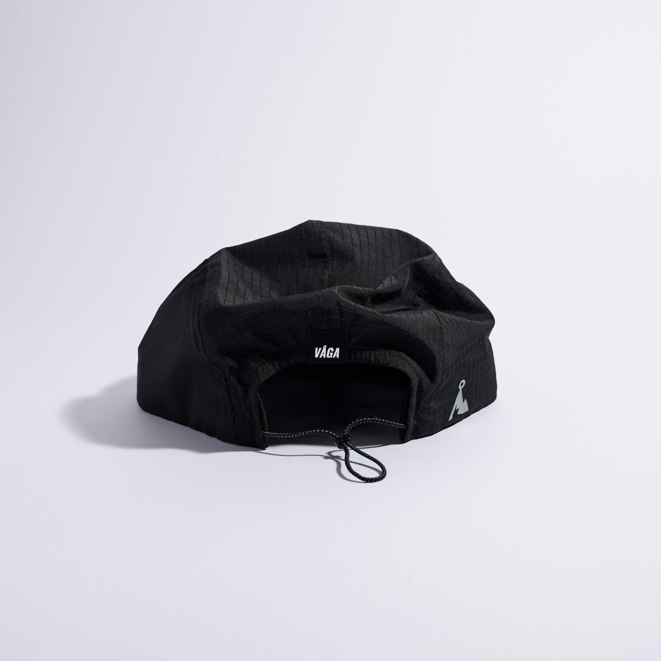 vaga-night-club-reflective-running-cap-black-back.jpg