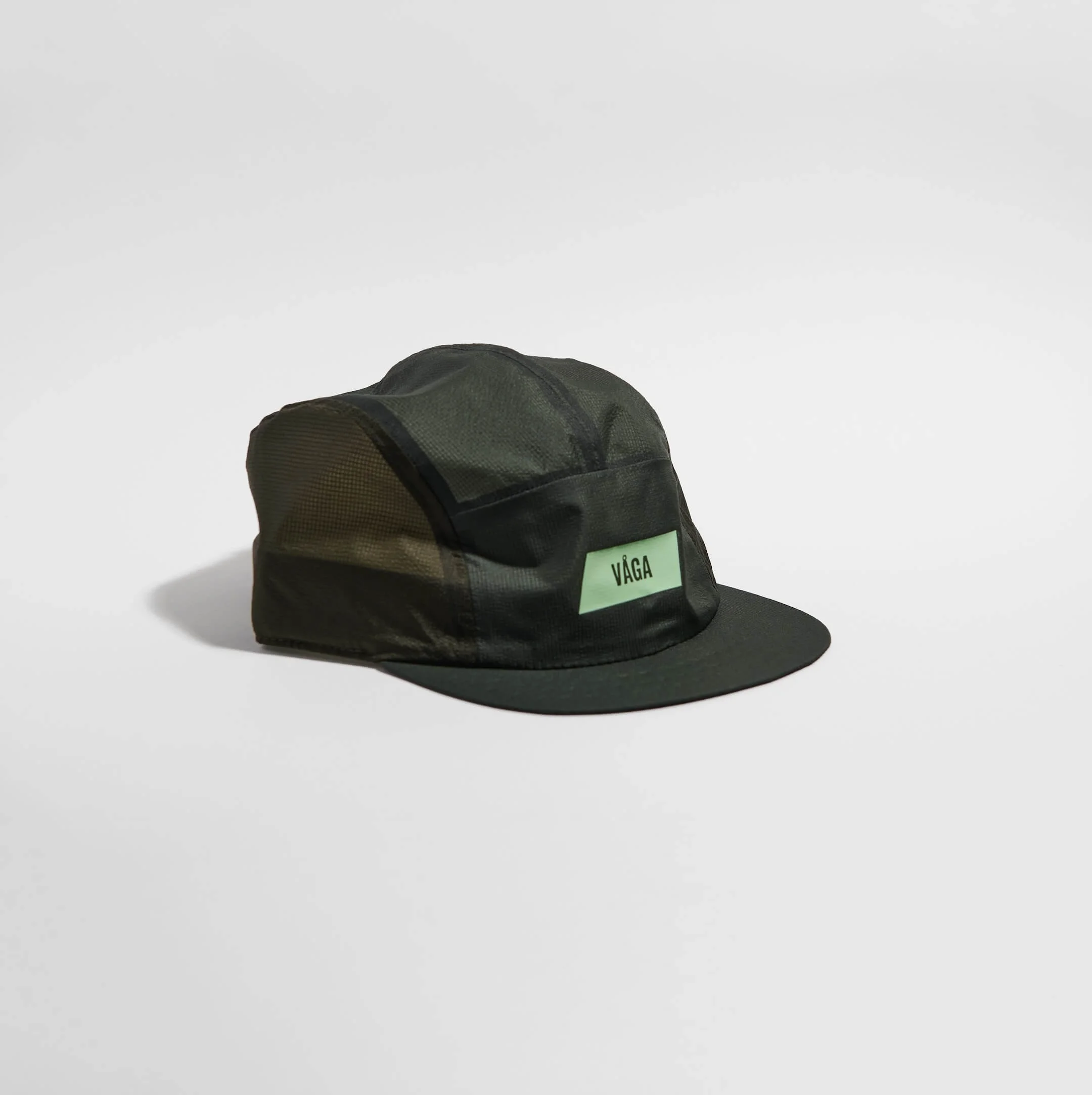 vaga-feather-light-cap-running-cap-utility-green-angle.jpg