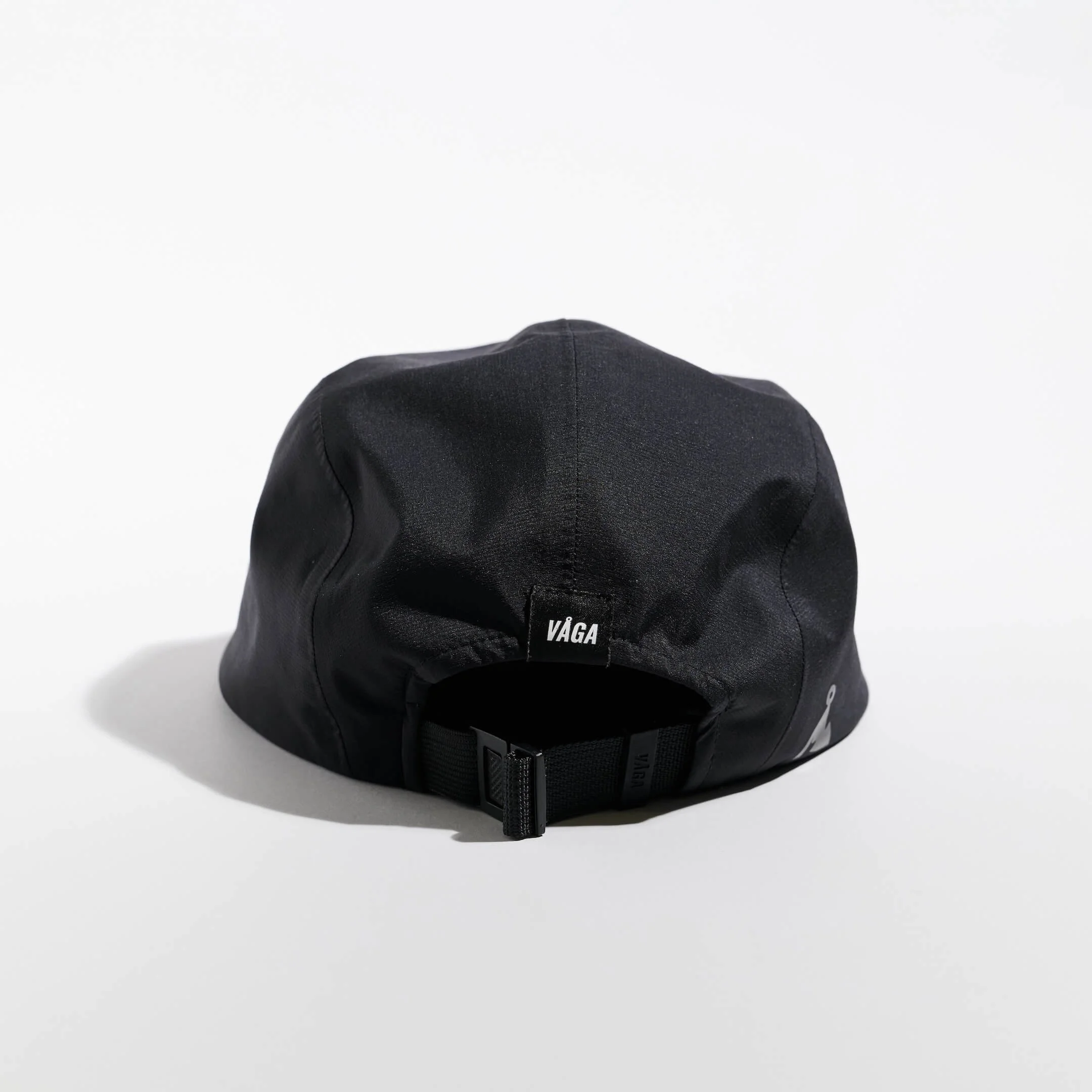 vaga-waterproof-fell-cap-running-cap-black-back.jpg