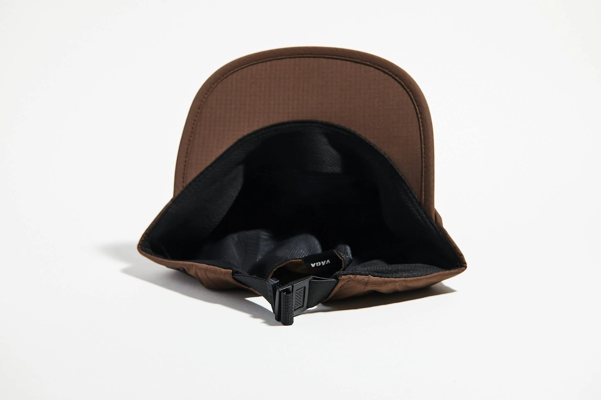 våga-fell-cap-dark-brown-underneath.jpg