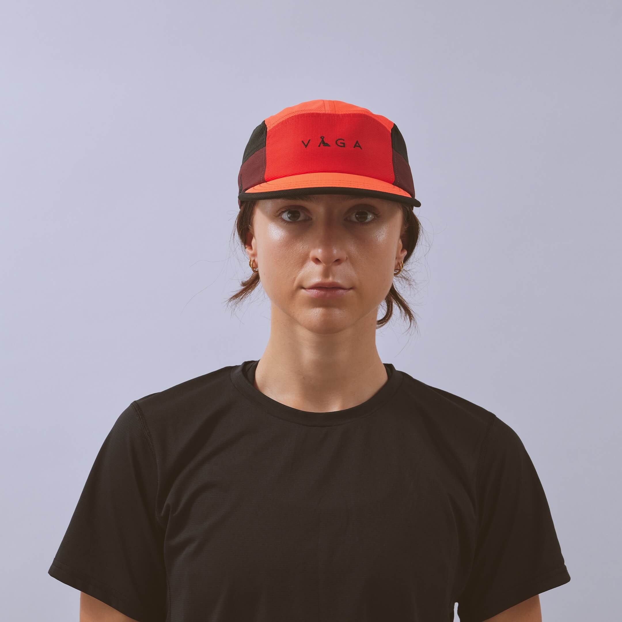 vaga-club-cap-running-cap-neoncoral-red-bordeaux-model-front.jpg
