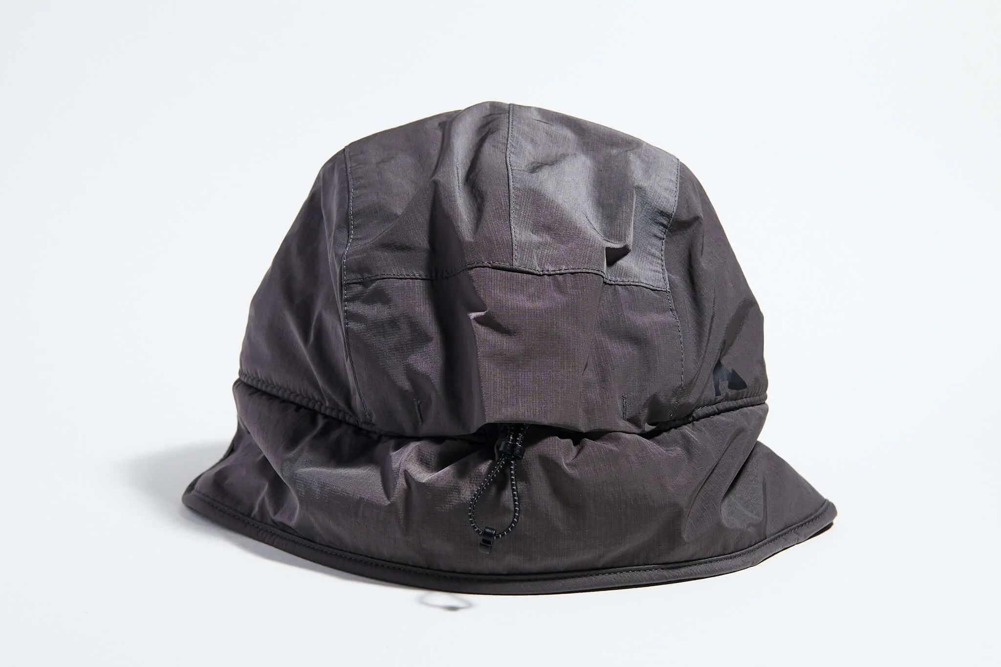 våga-padded-hiker-cap-mid-grey-back.jpg