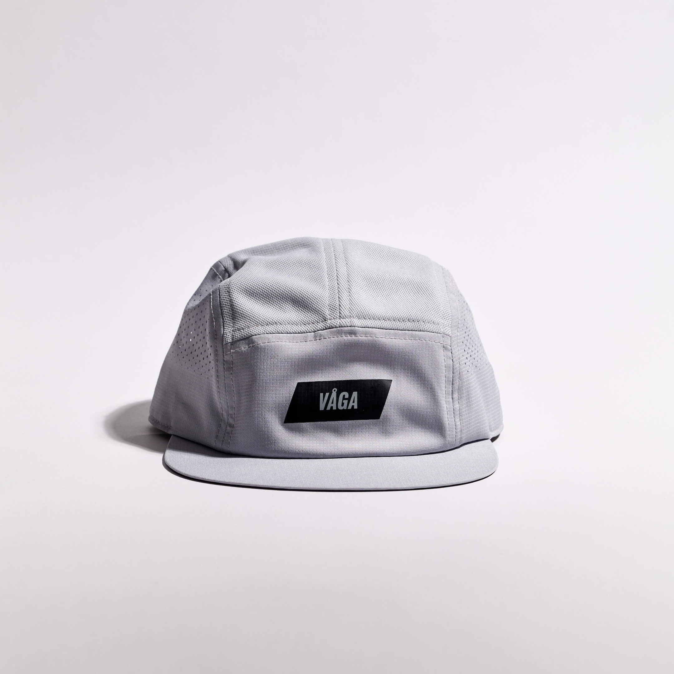 vaga-feather-racing-cap-aluminiumgrey-front.jpg