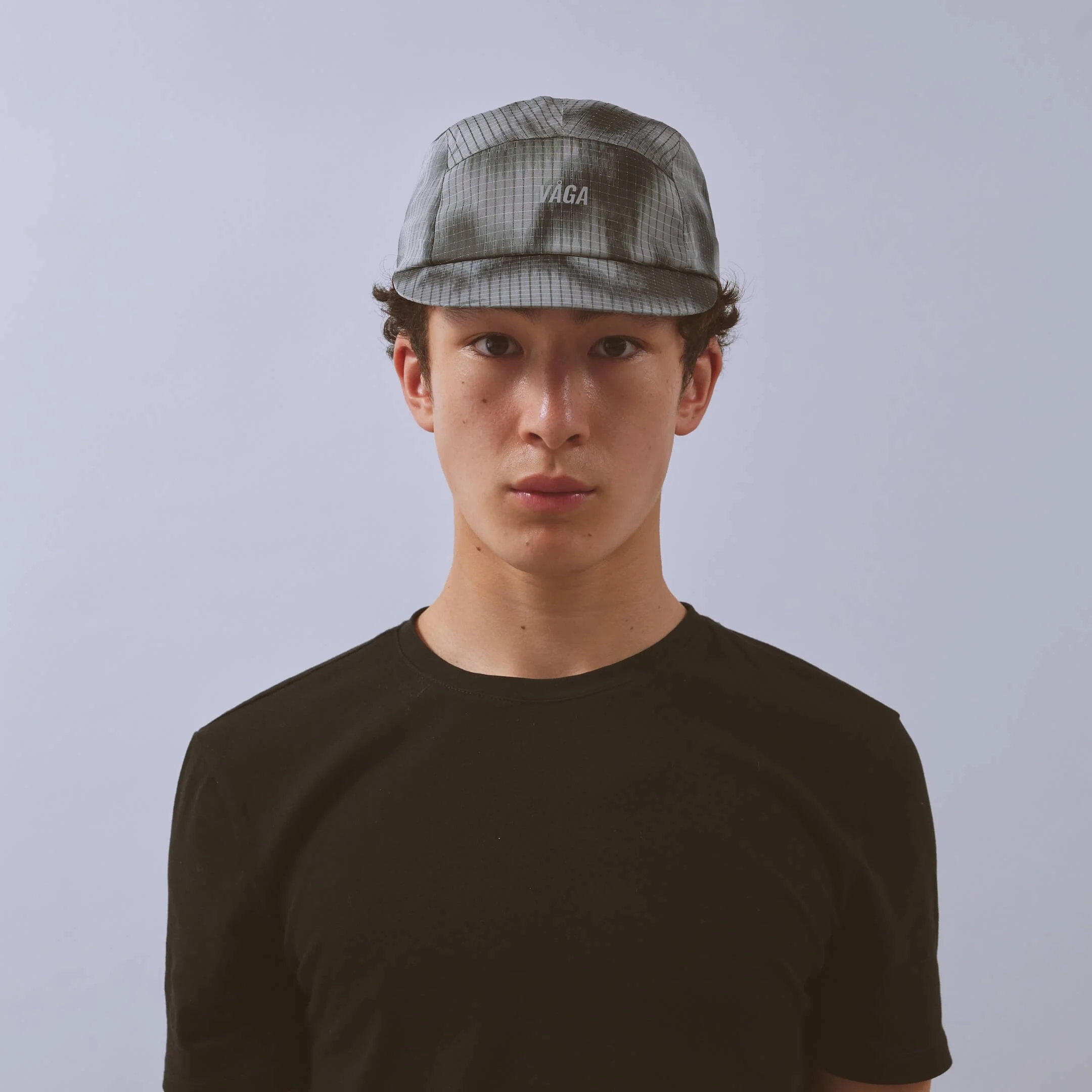 vaga-night-club-running-cap-black-grey-model-front.jpg