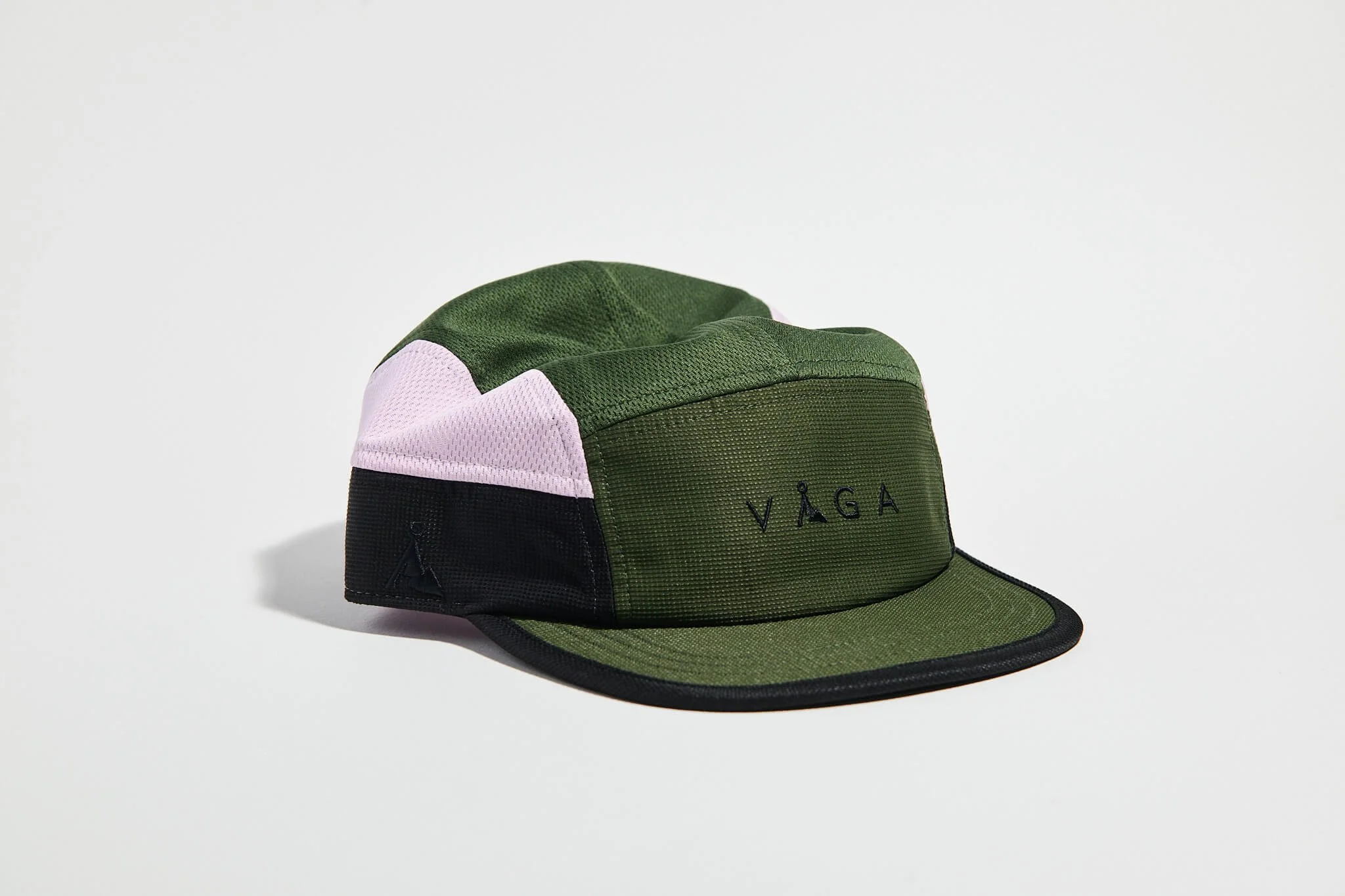 våga-club-cap-utility-green-black-light-pink-angle.jpg