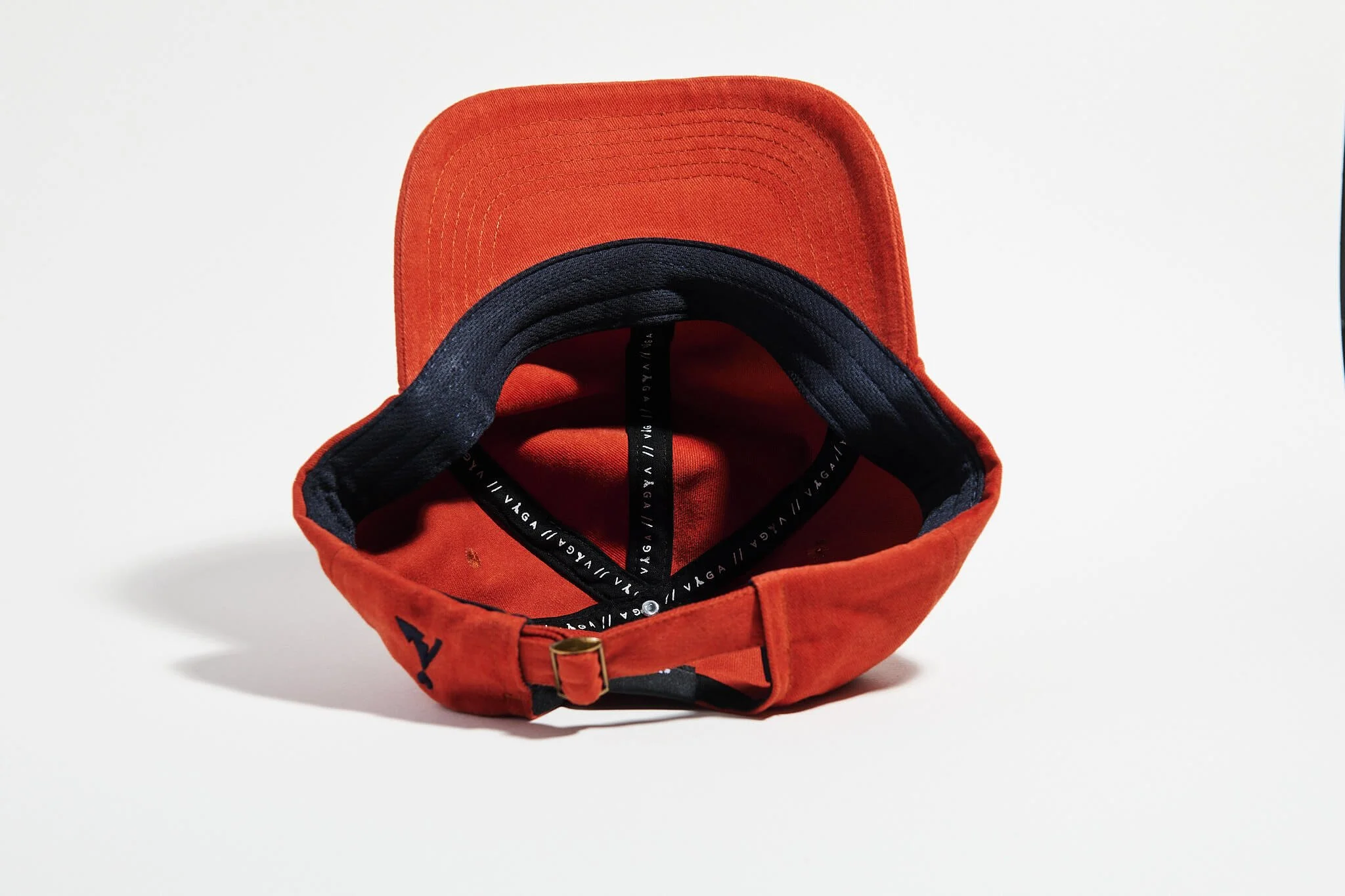 våga-washed-cotton-lifestyle-cap-washed-orange-underneath.jpg