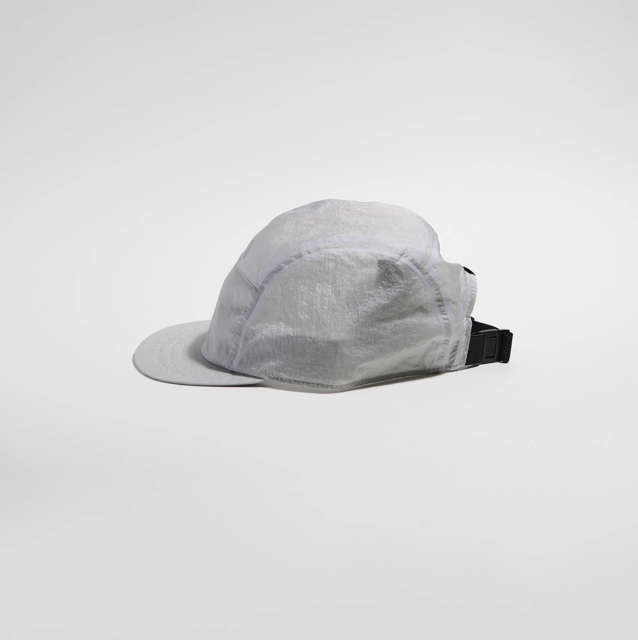 vaga-wind-resistant-cap-running-cap-light-grey-reverse-side.jpg