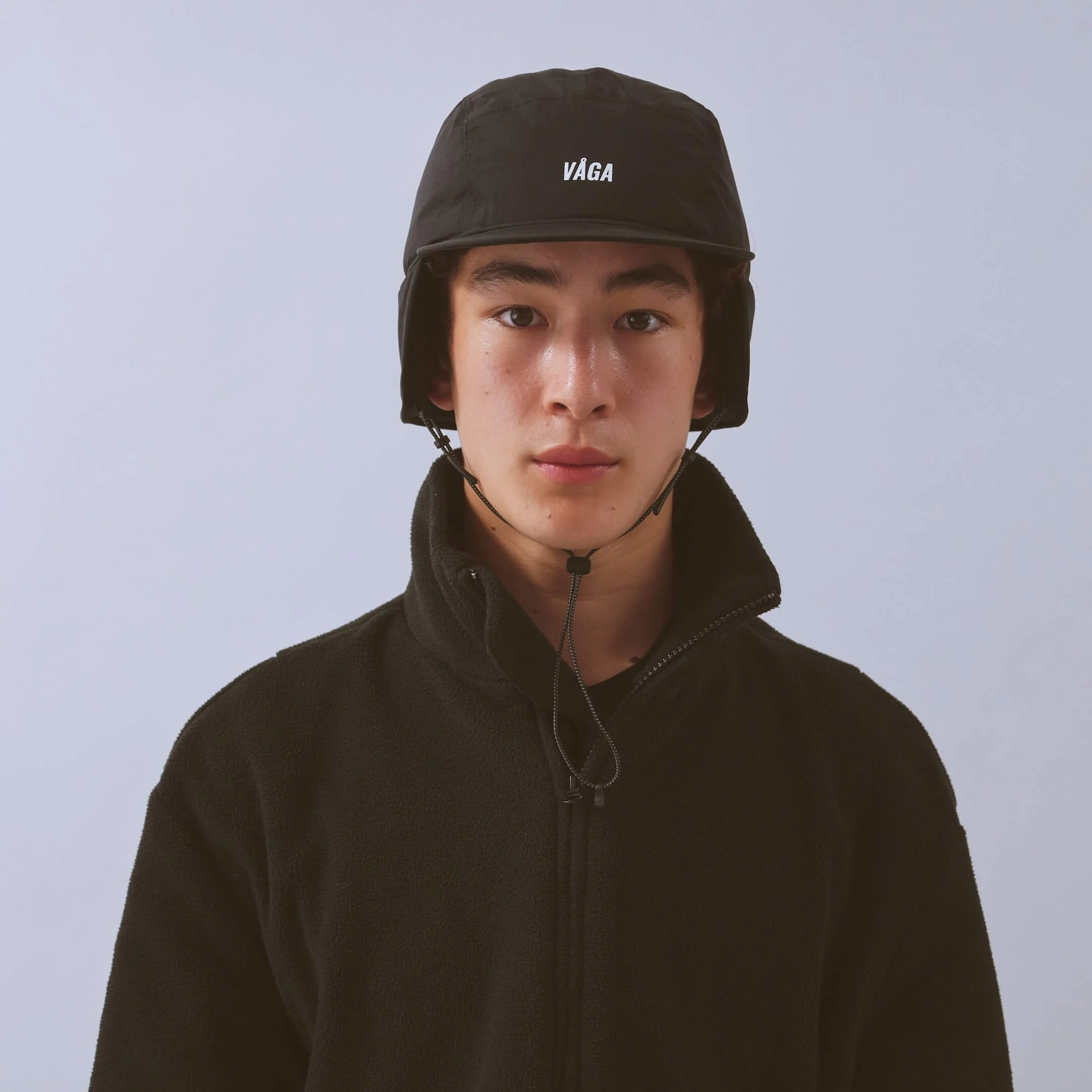 vaga-padded-hiker-cap-black-model-front.jpg