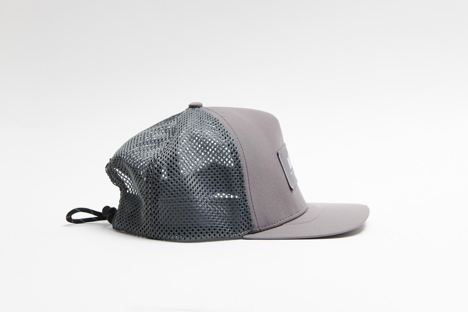 open-mesh-trucker-cap-aluminium-grey-side.jpg