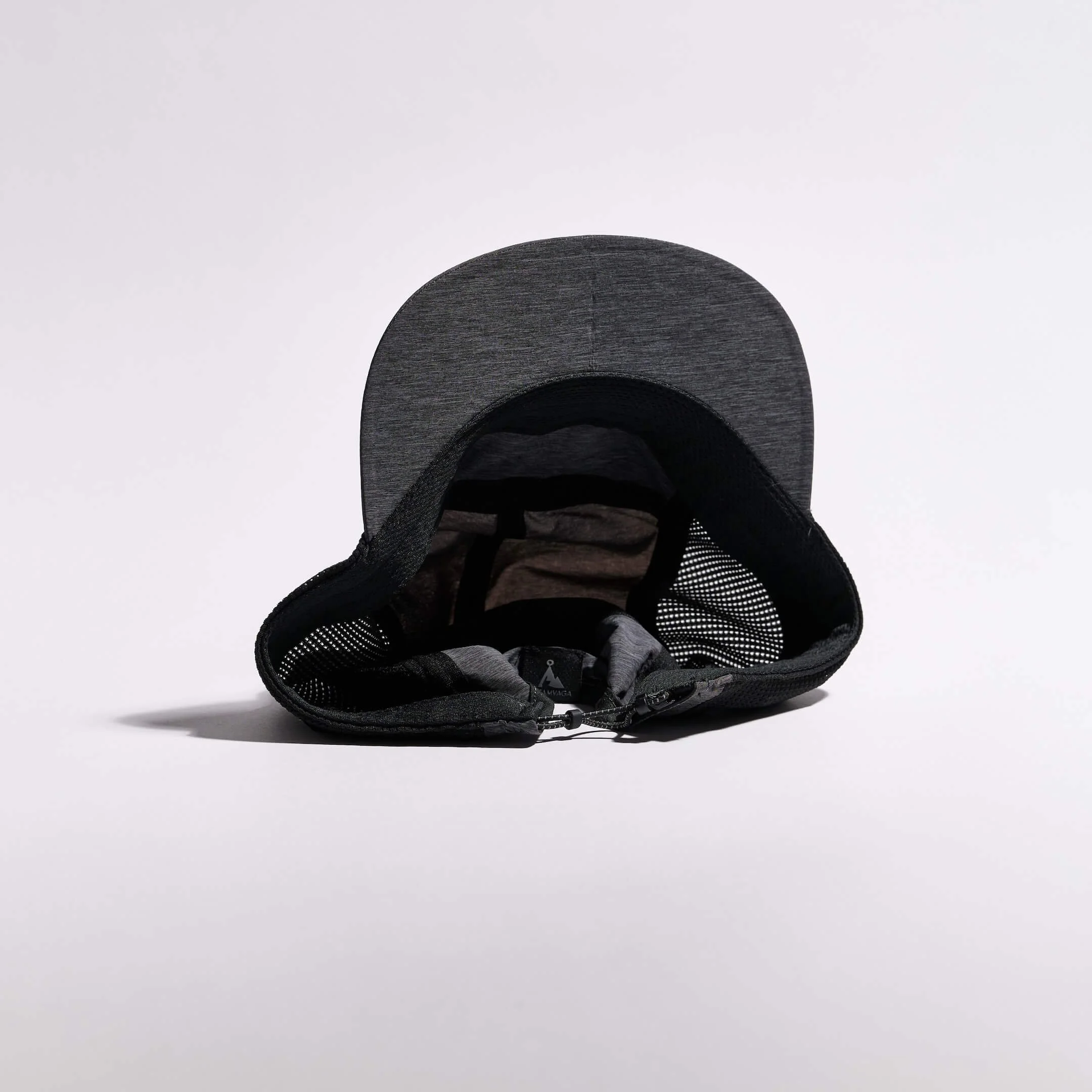 vaga-mesh-flex-running-cap-black-underside.jpg