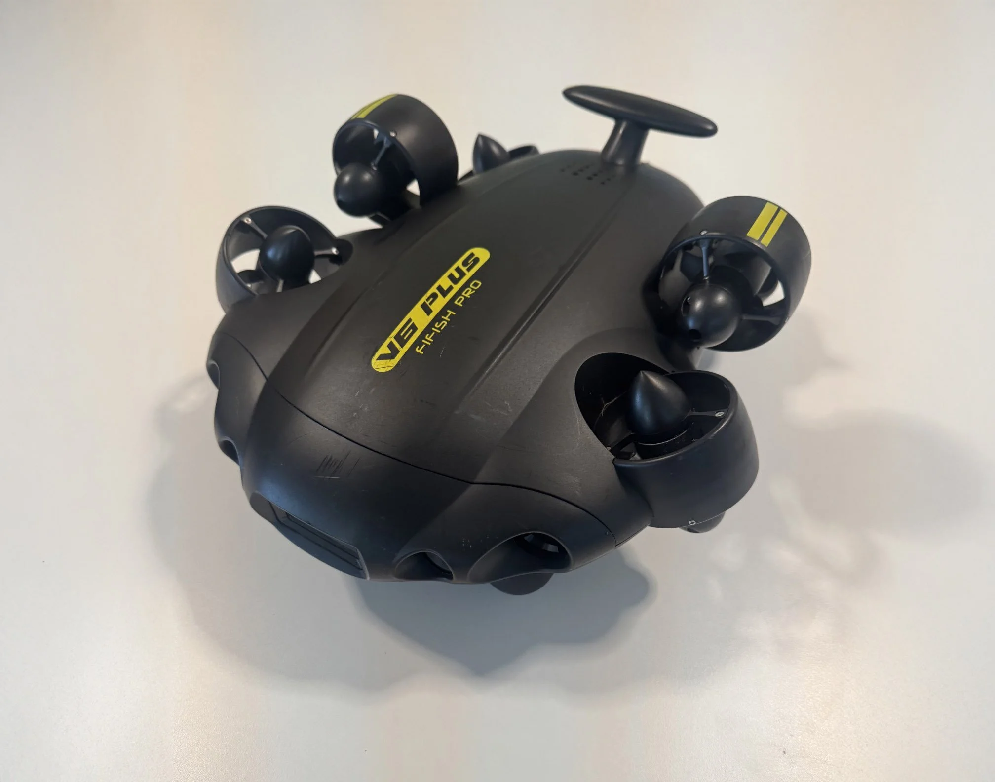 FIFISH V6 PLUS PRO underwater ROV system